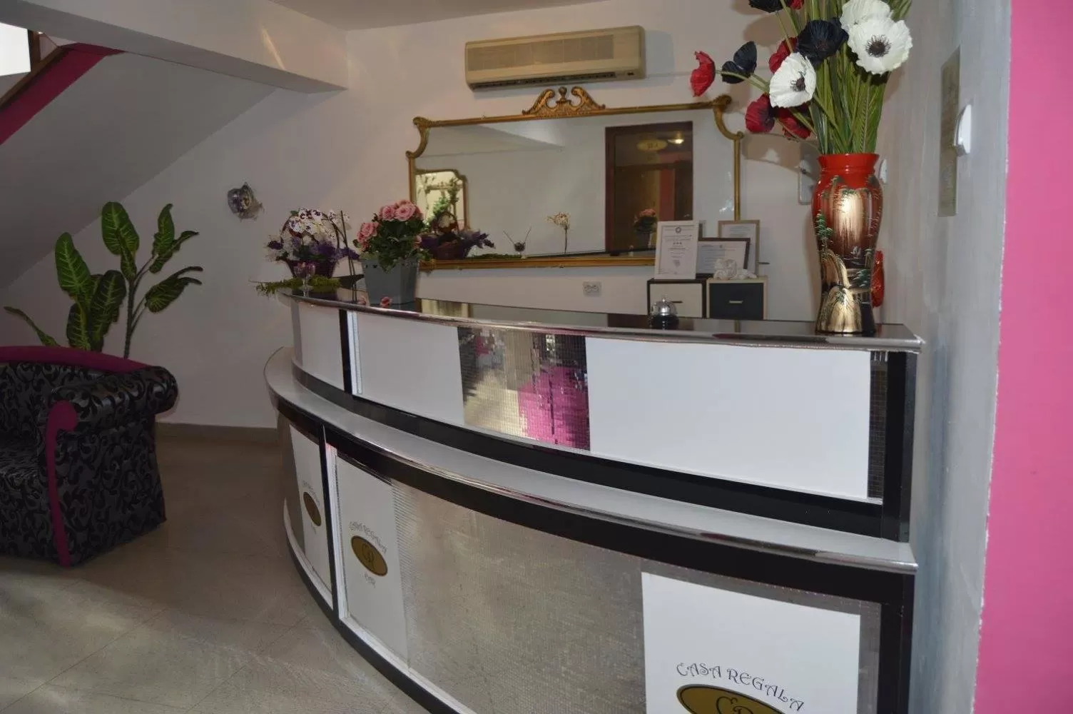 Lobby/Reception in Casa Regala EAR