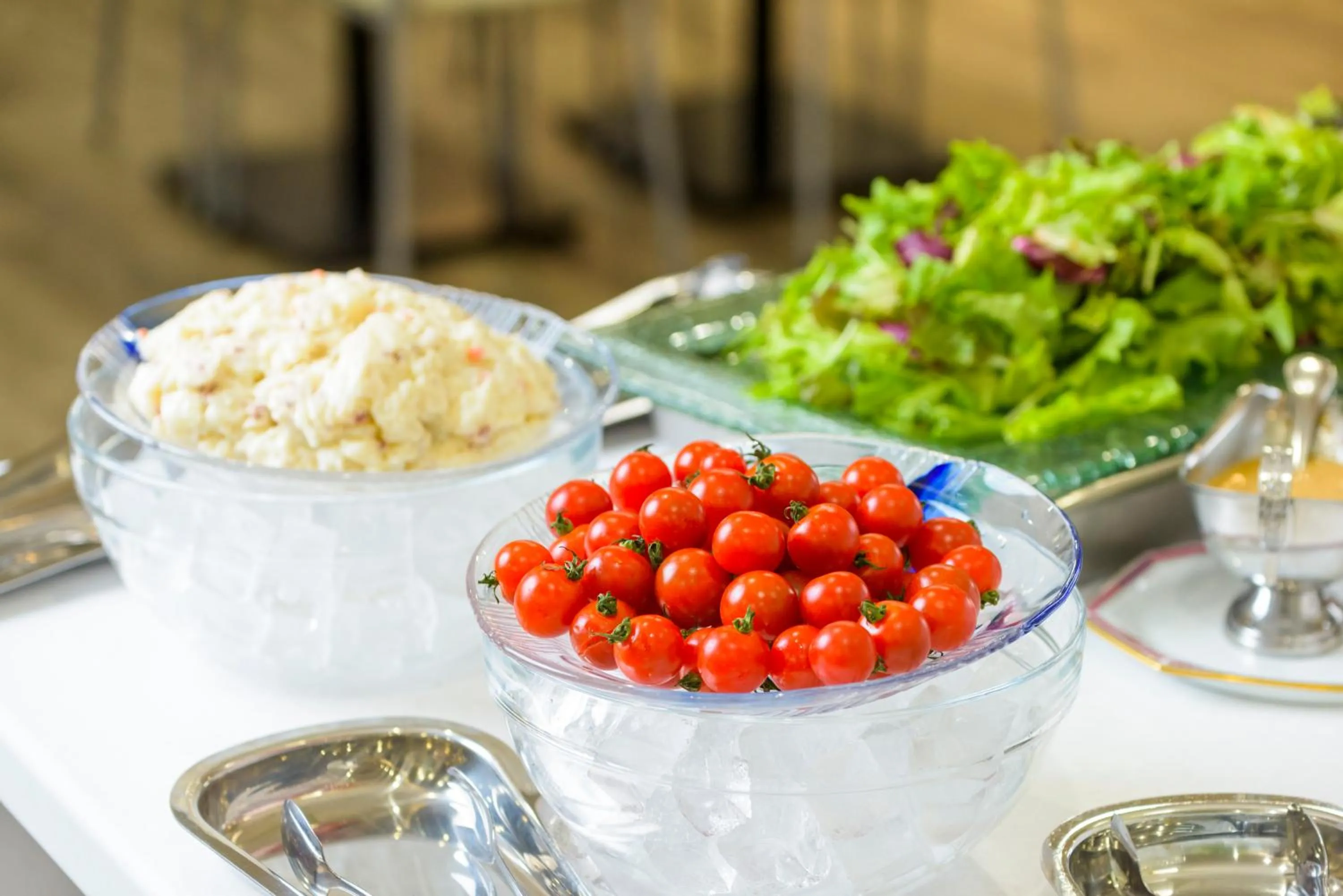 Breakfast in SureStay Plus Hotel by Best Western Shin-Osaka