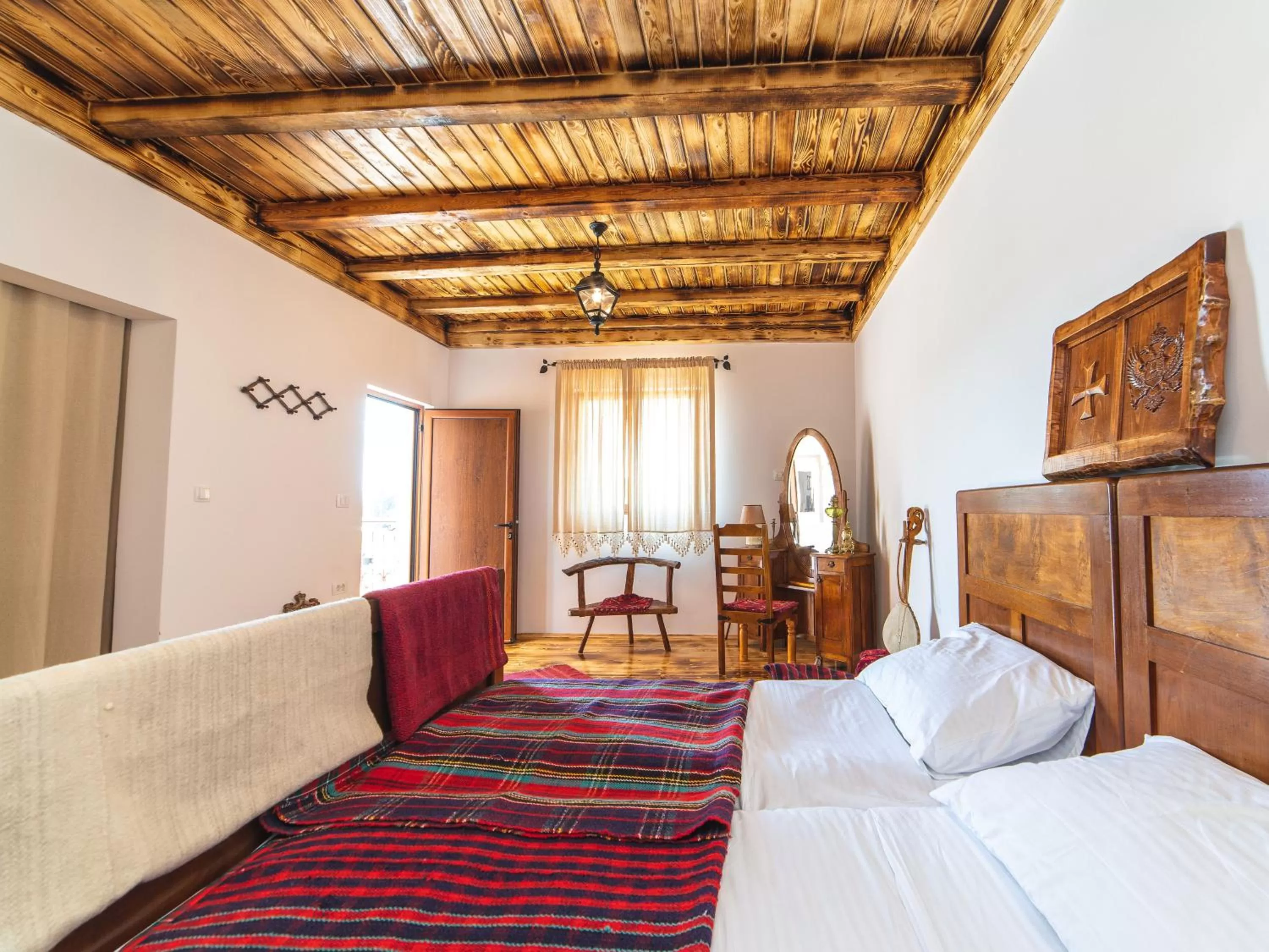 Bed in Hotel Royal Garden