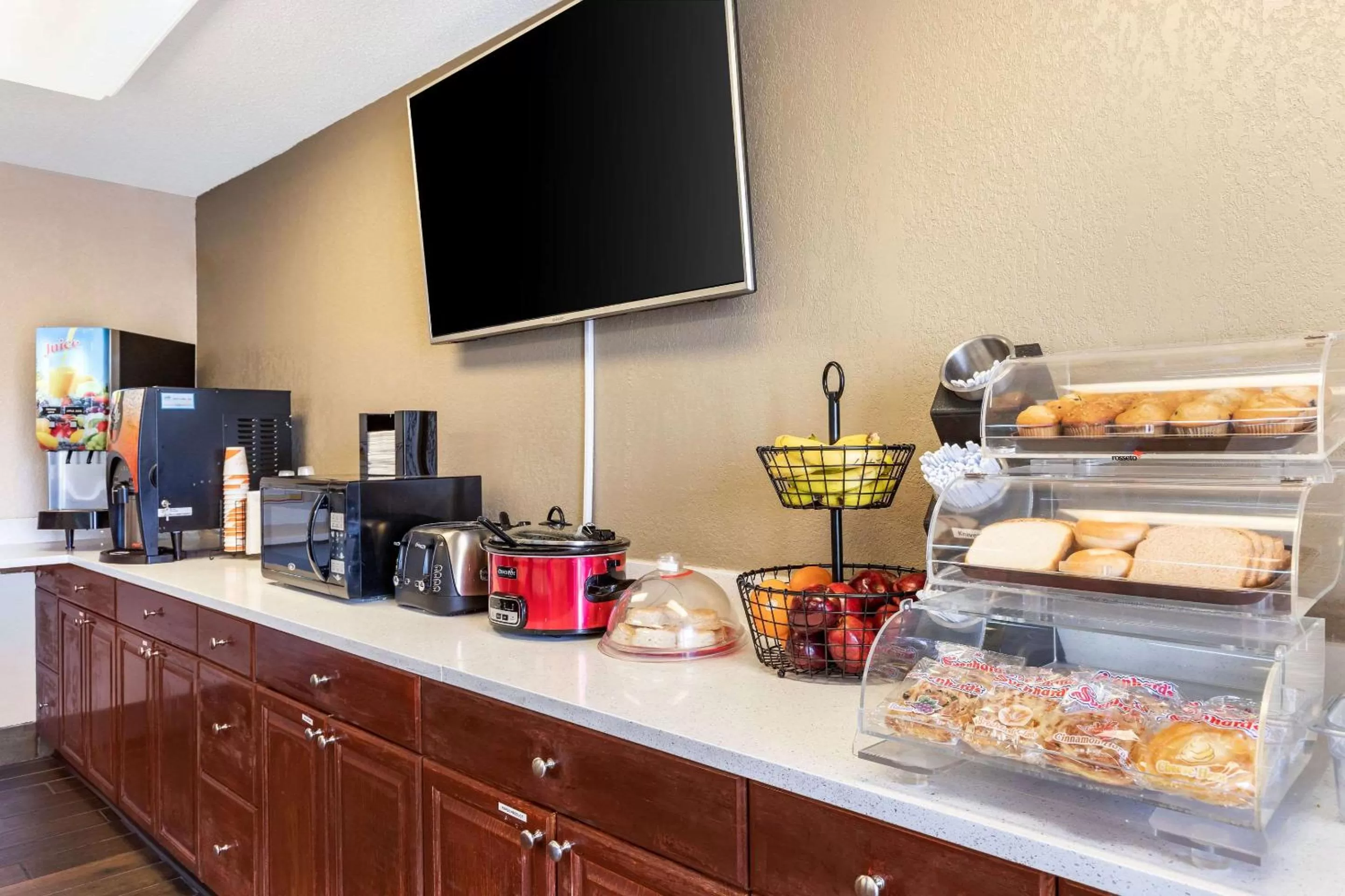 Restaurant/places to eat in Econo Lodge Augusta, Downtown