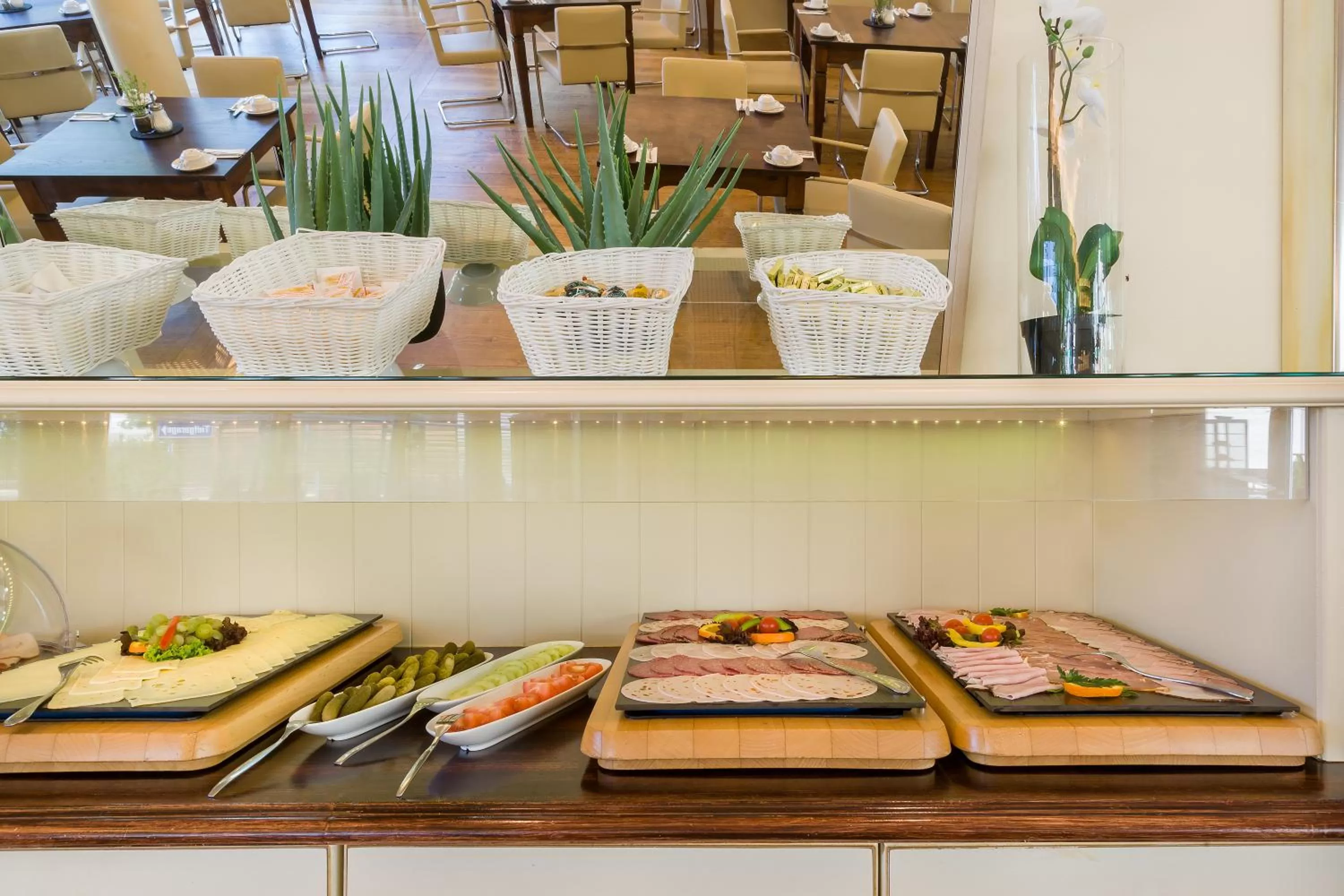 Buffet breakfast in Novum Hotel Seidlhof München