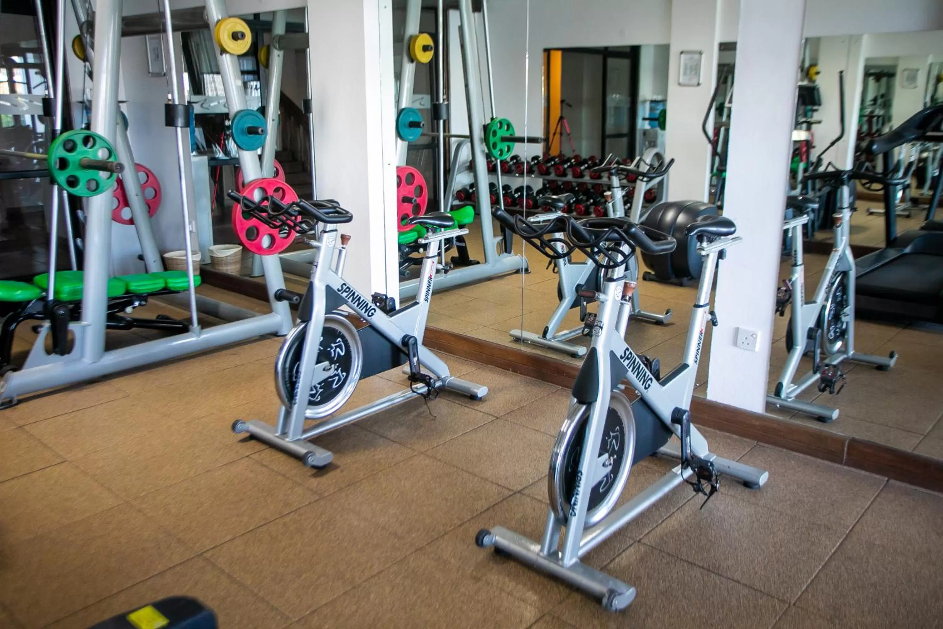 Fitness centre/facilities in CityBlue Creekside Hotel & Suites