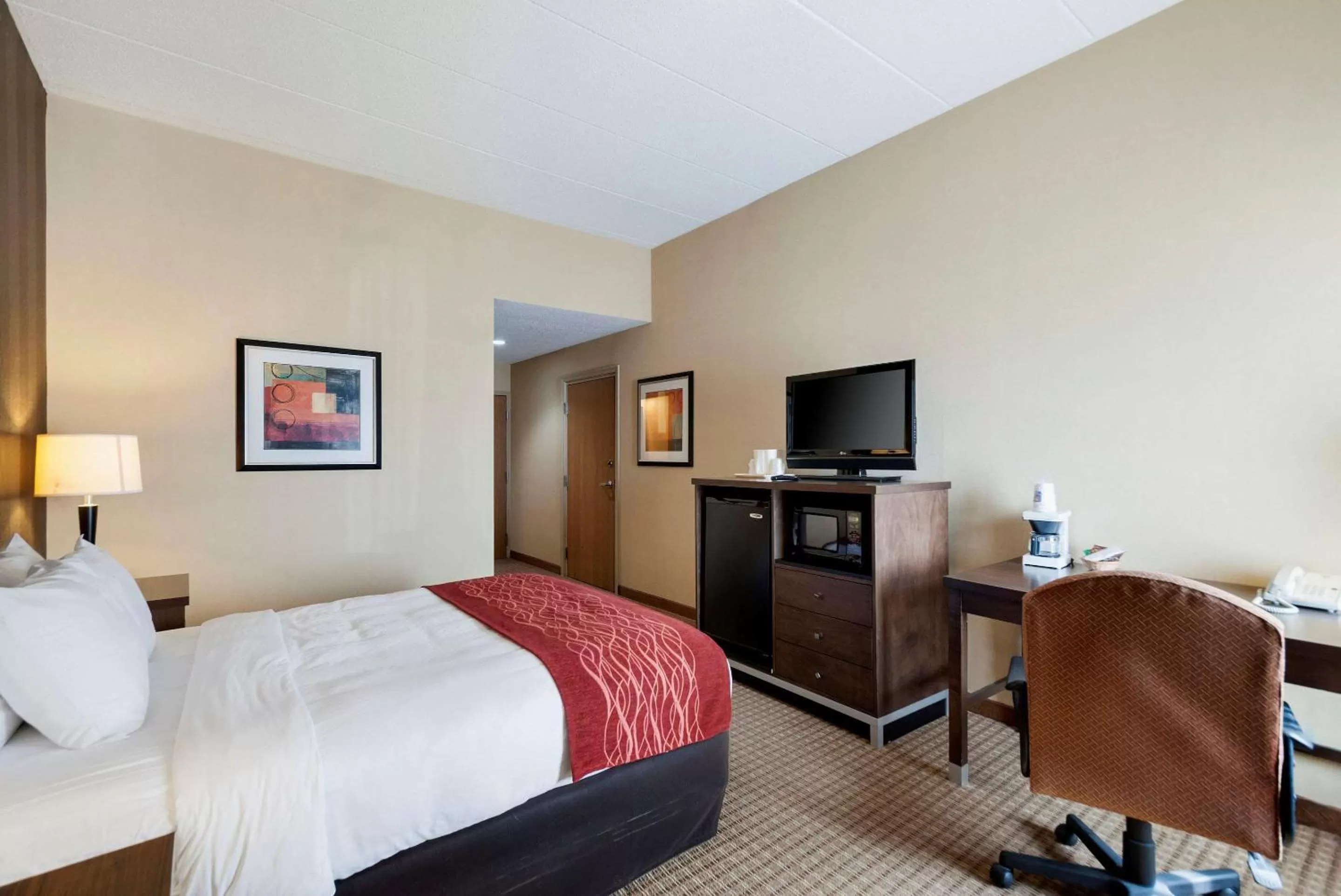 Photo of the whole room, Bed in Quality Inn & Suites Bel Air I-95 Exit 77A