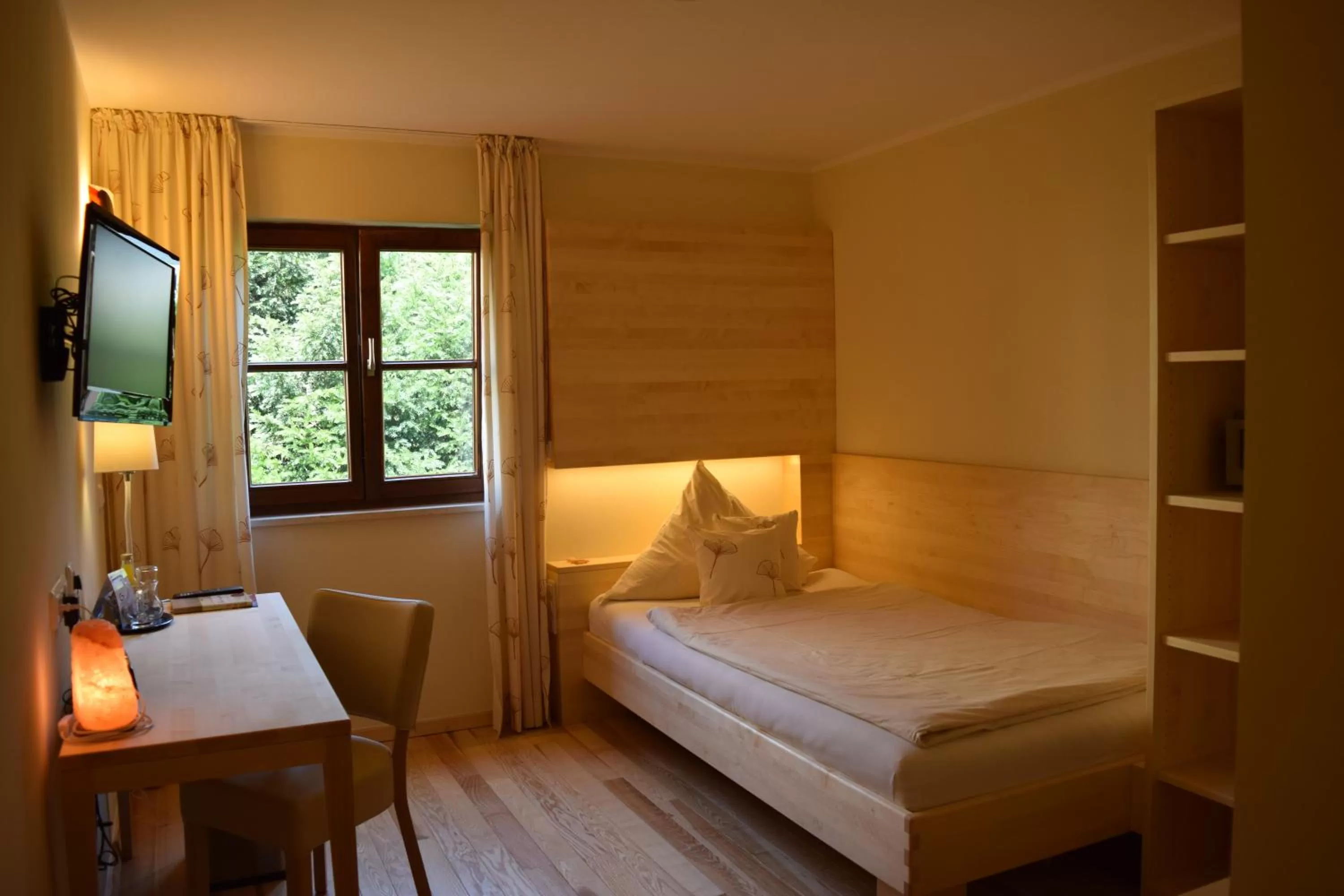 Photo of the whole room, Bed in BIO Hotel Bayerischer Wirt Augsburg