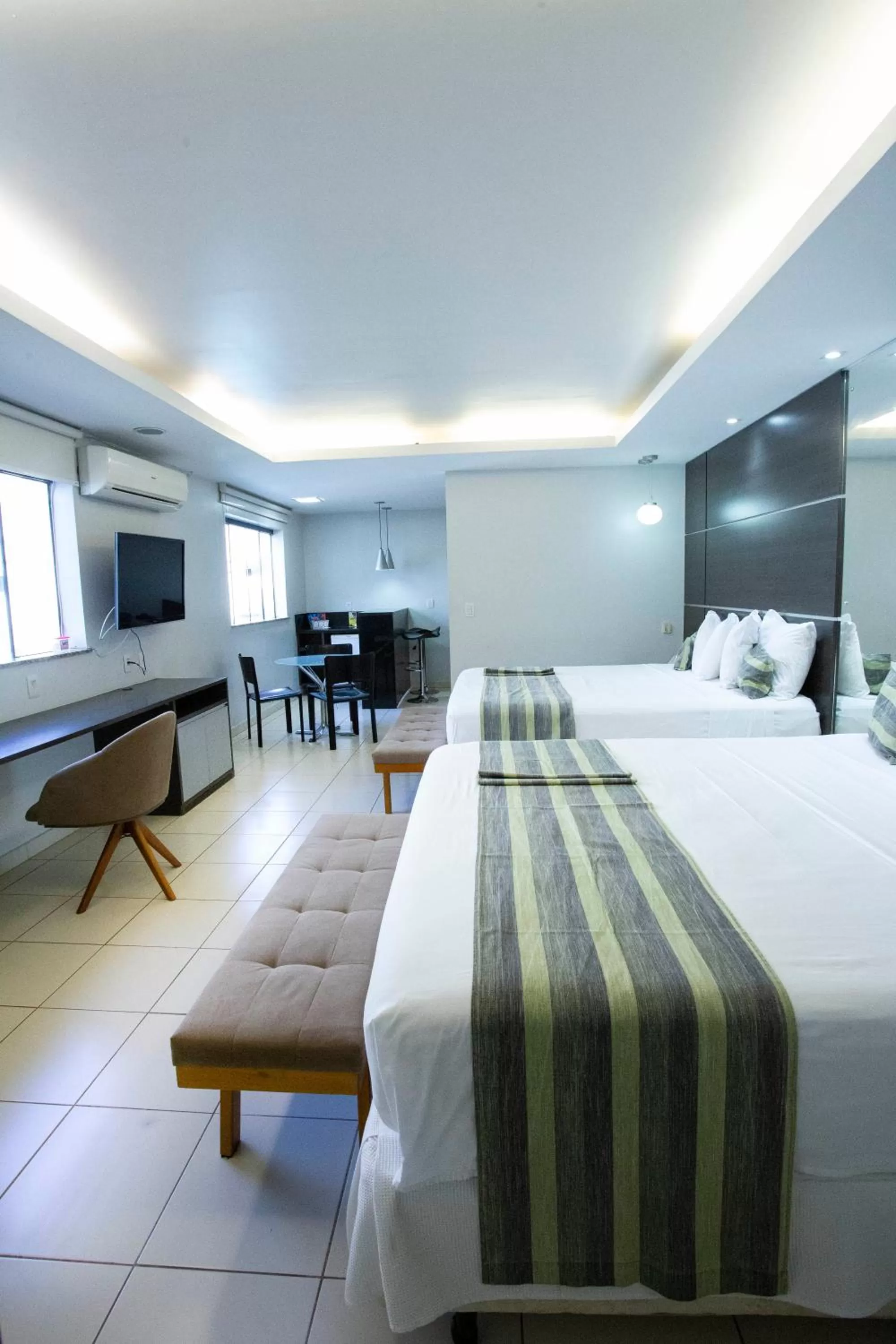 Bed in Atrium Confort Hotels