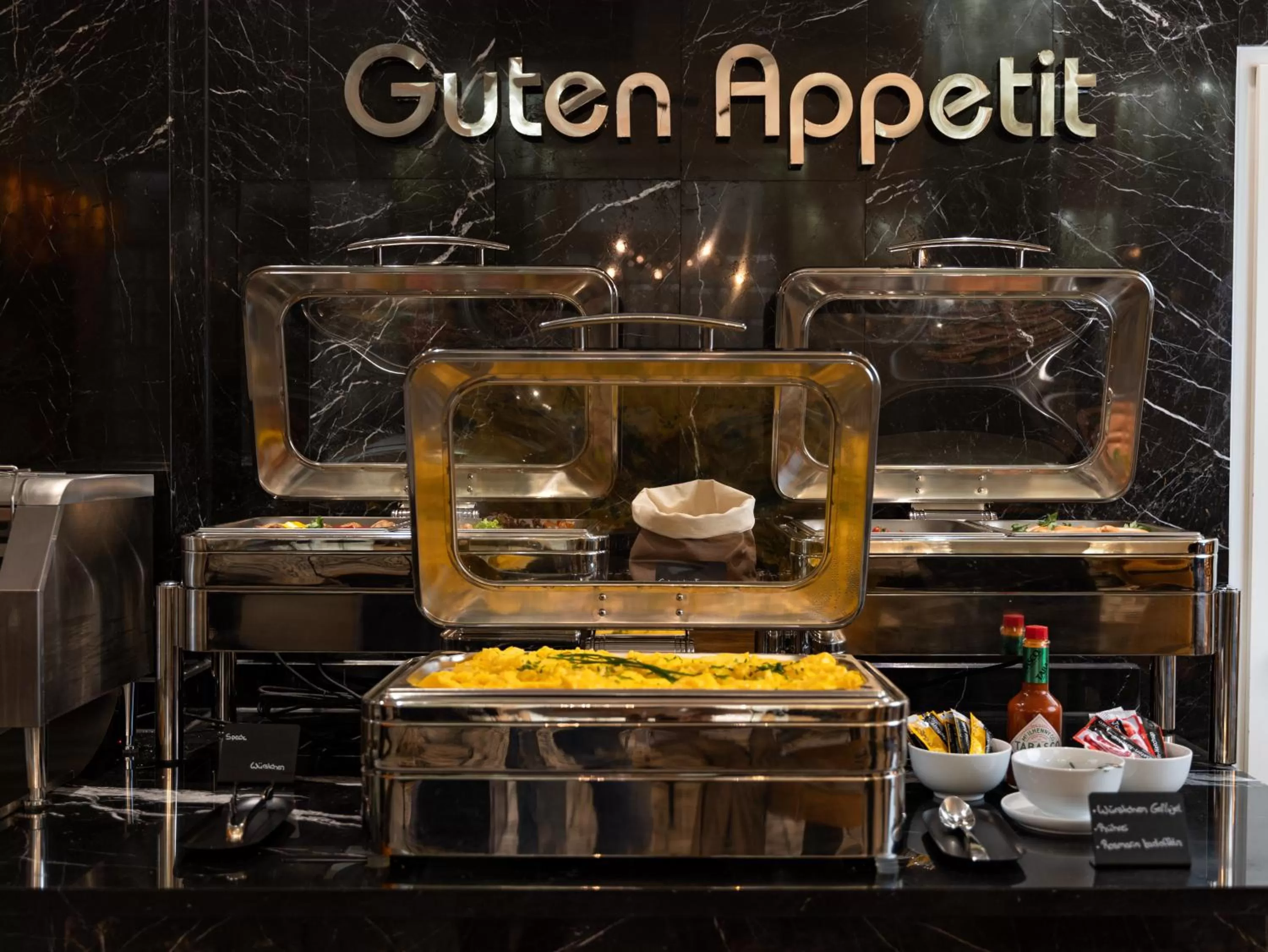 Buffet breakfast in Hotel Unique Pearl