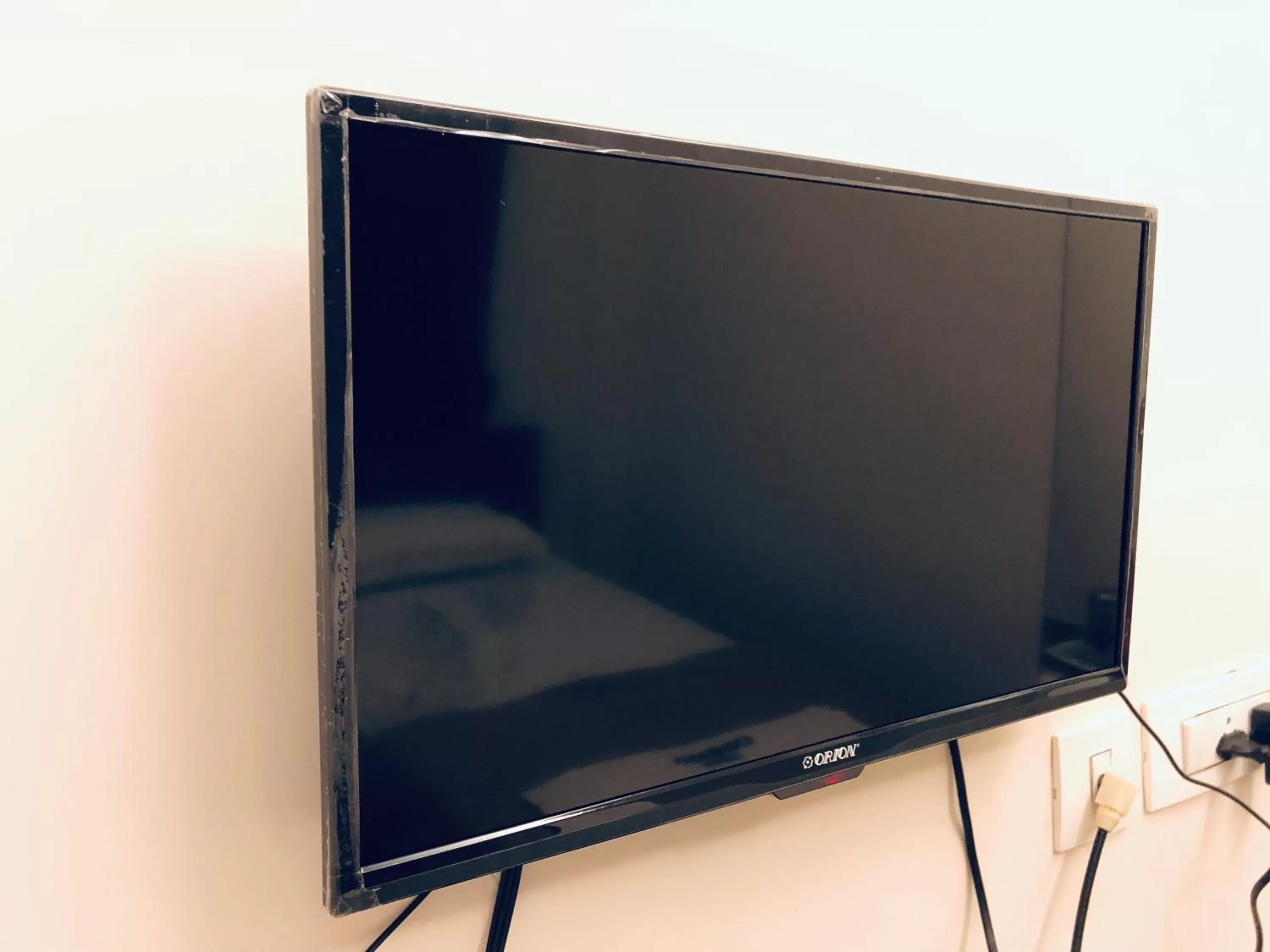 TV and multimedia, TV/Entertainment Center in COSMO LODGE