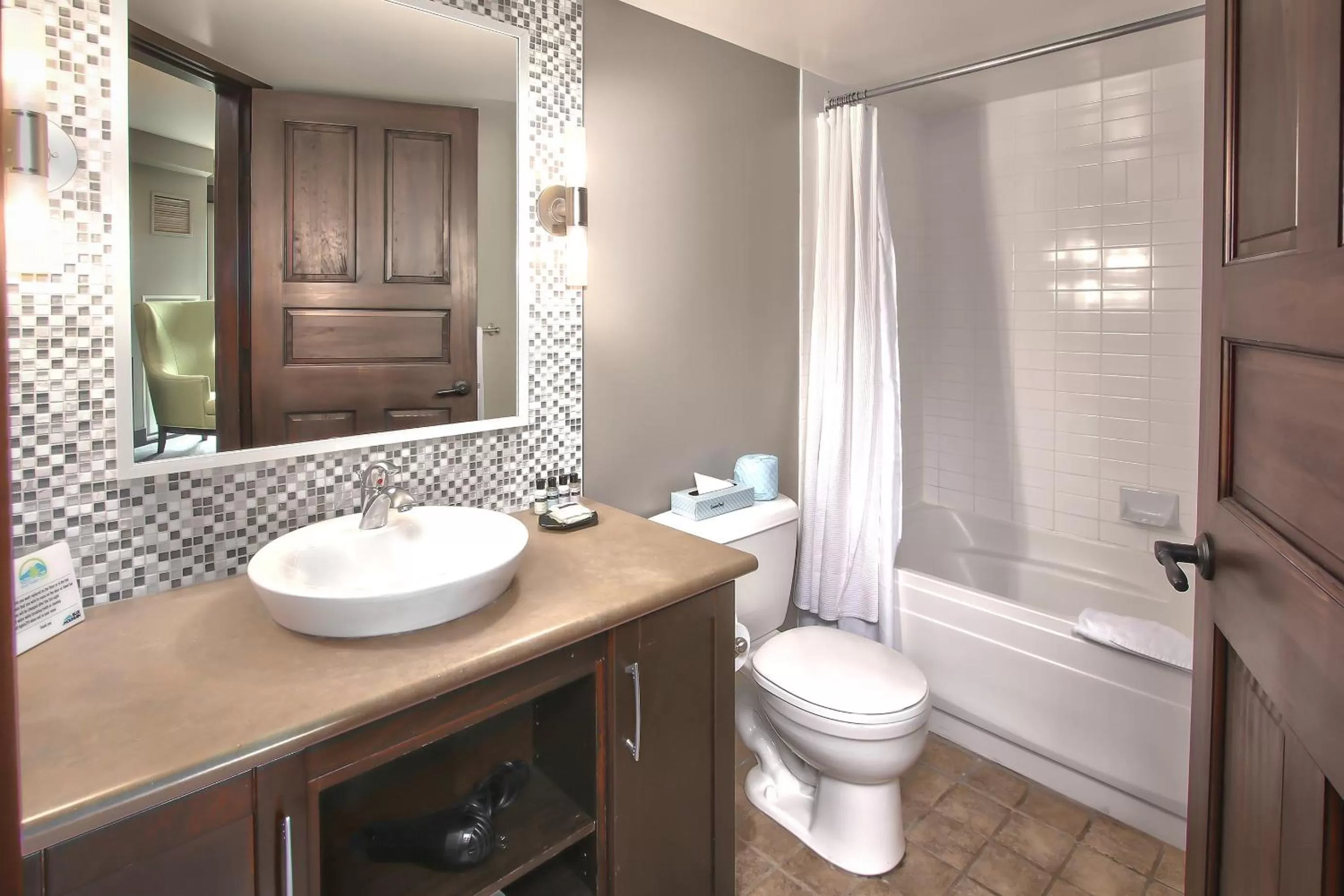 Mosaic One Bedroom with Den in Blue Mountain Resort Mosaic Suites