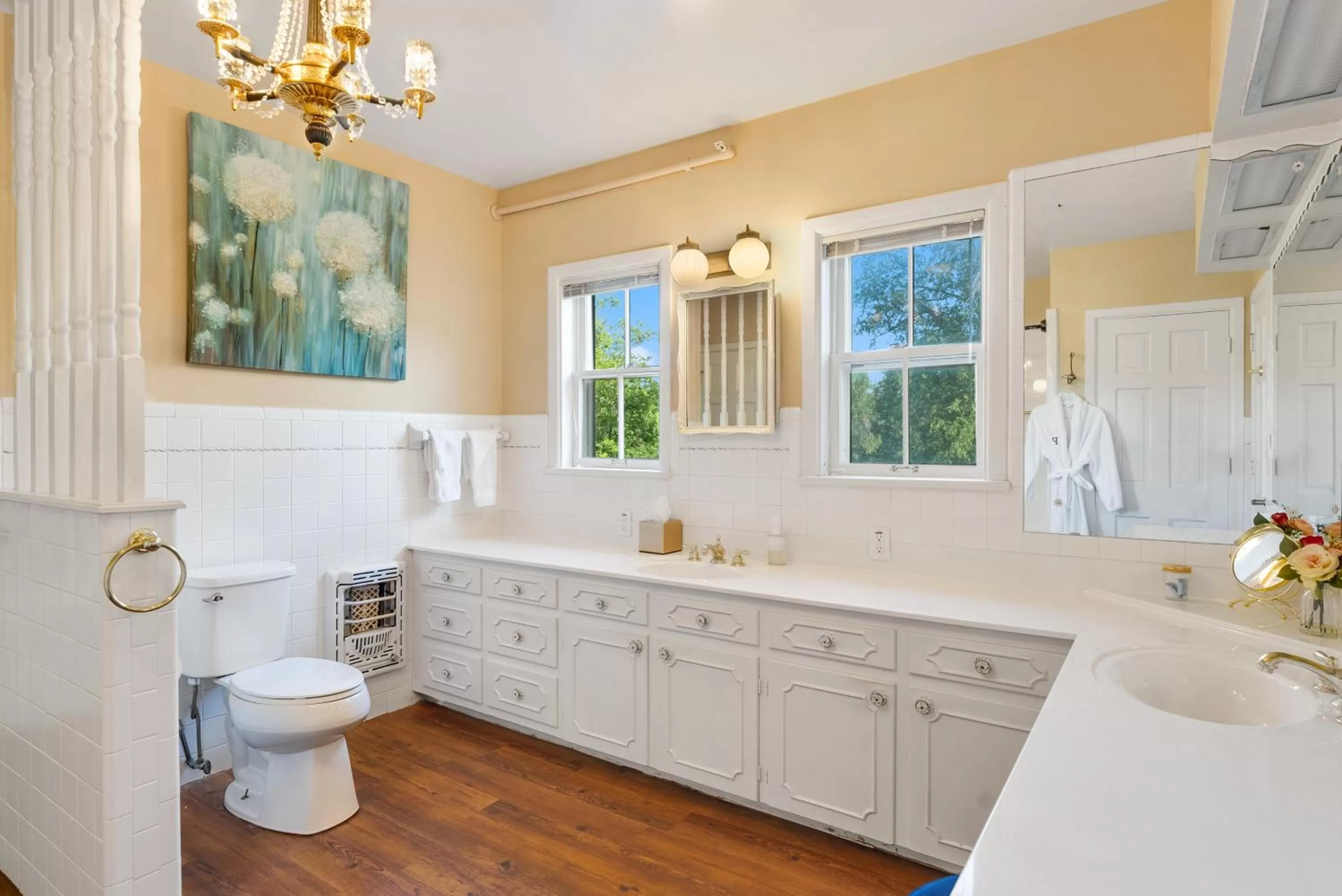 Bathroom in Presidents House B & B