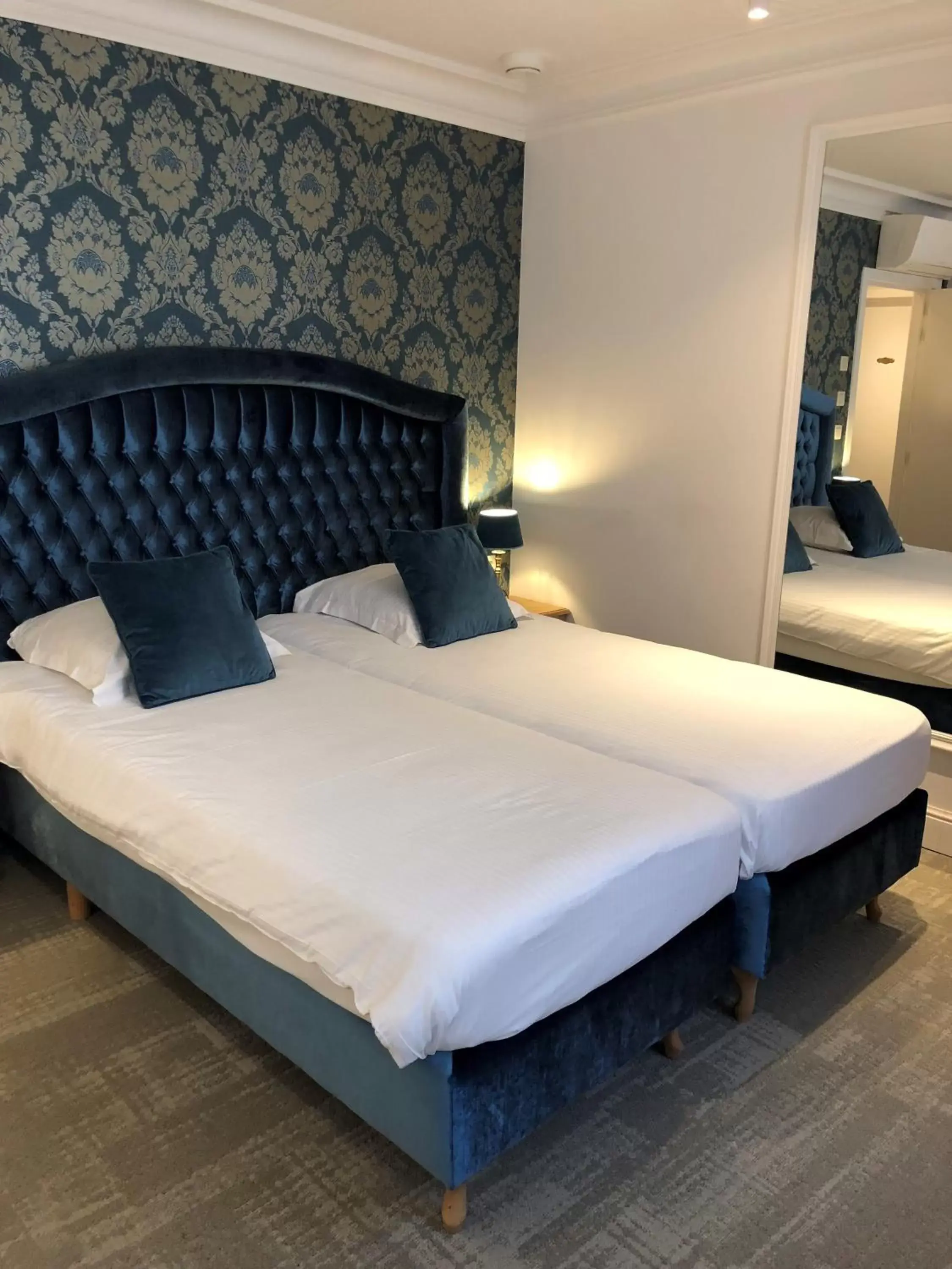 Twin Room in Golden Tree Hotel Twin Room in Golden Tree Hotel