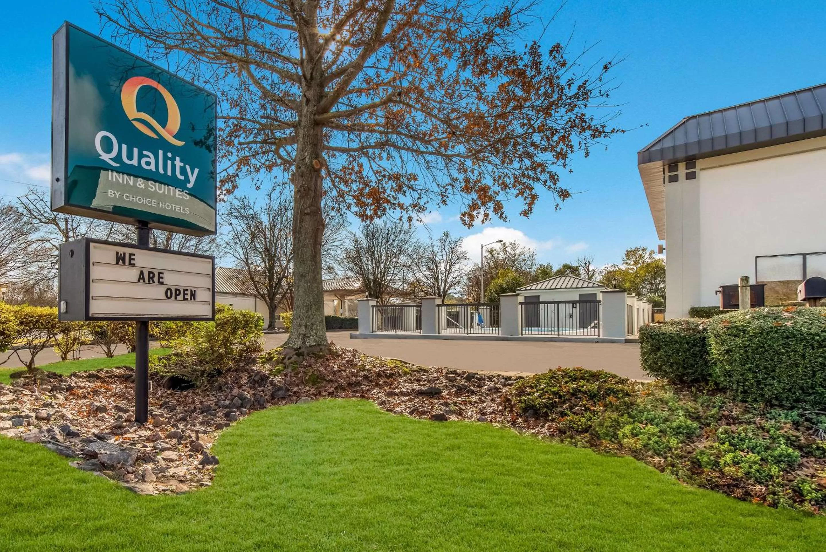 Property building in Quality Inn & Suites Aiken South