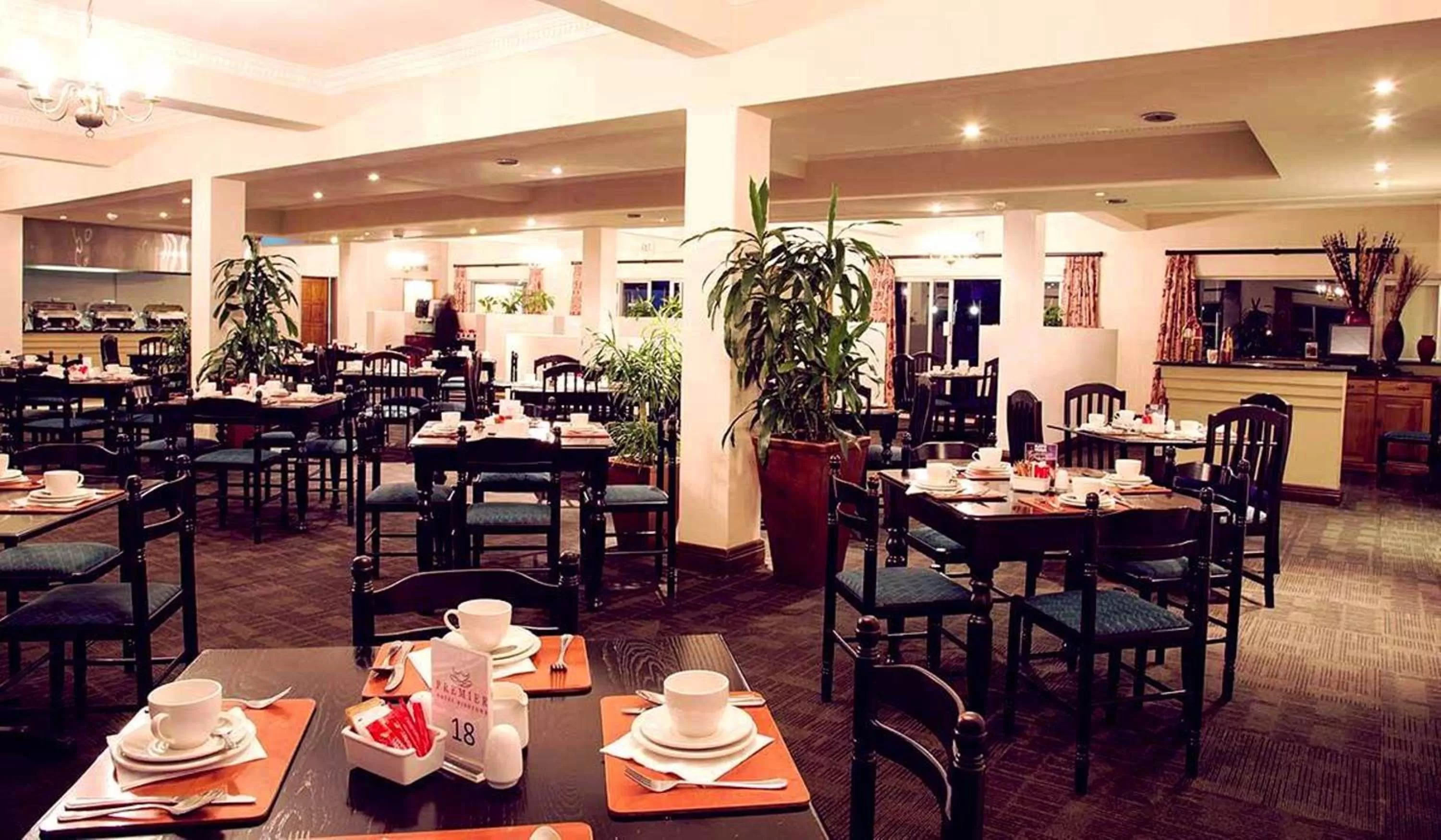 Restaurant/places to eat in Premier Splendid Inn Pinetown