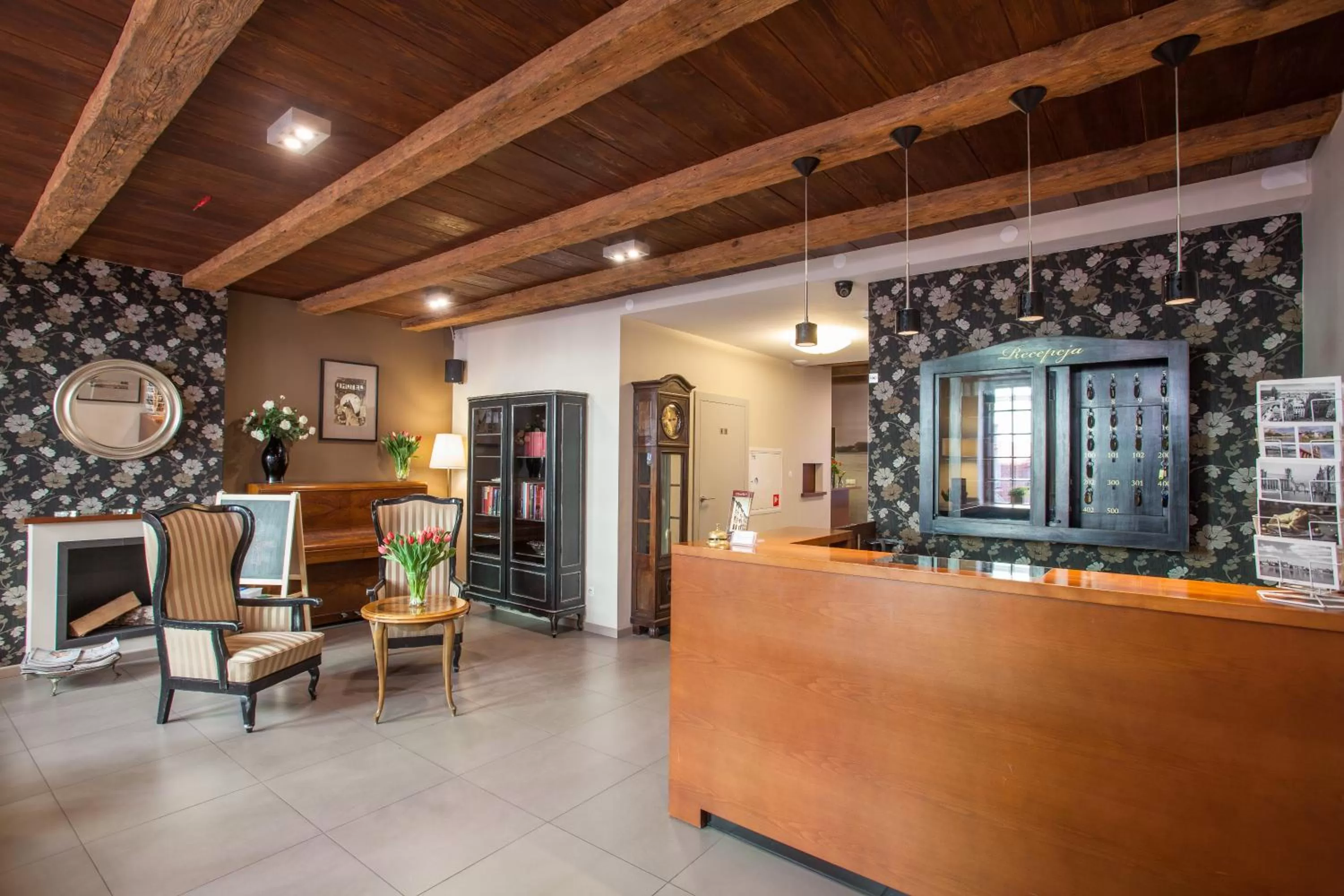 Lobby or reception in Hotel Czarna Róża
