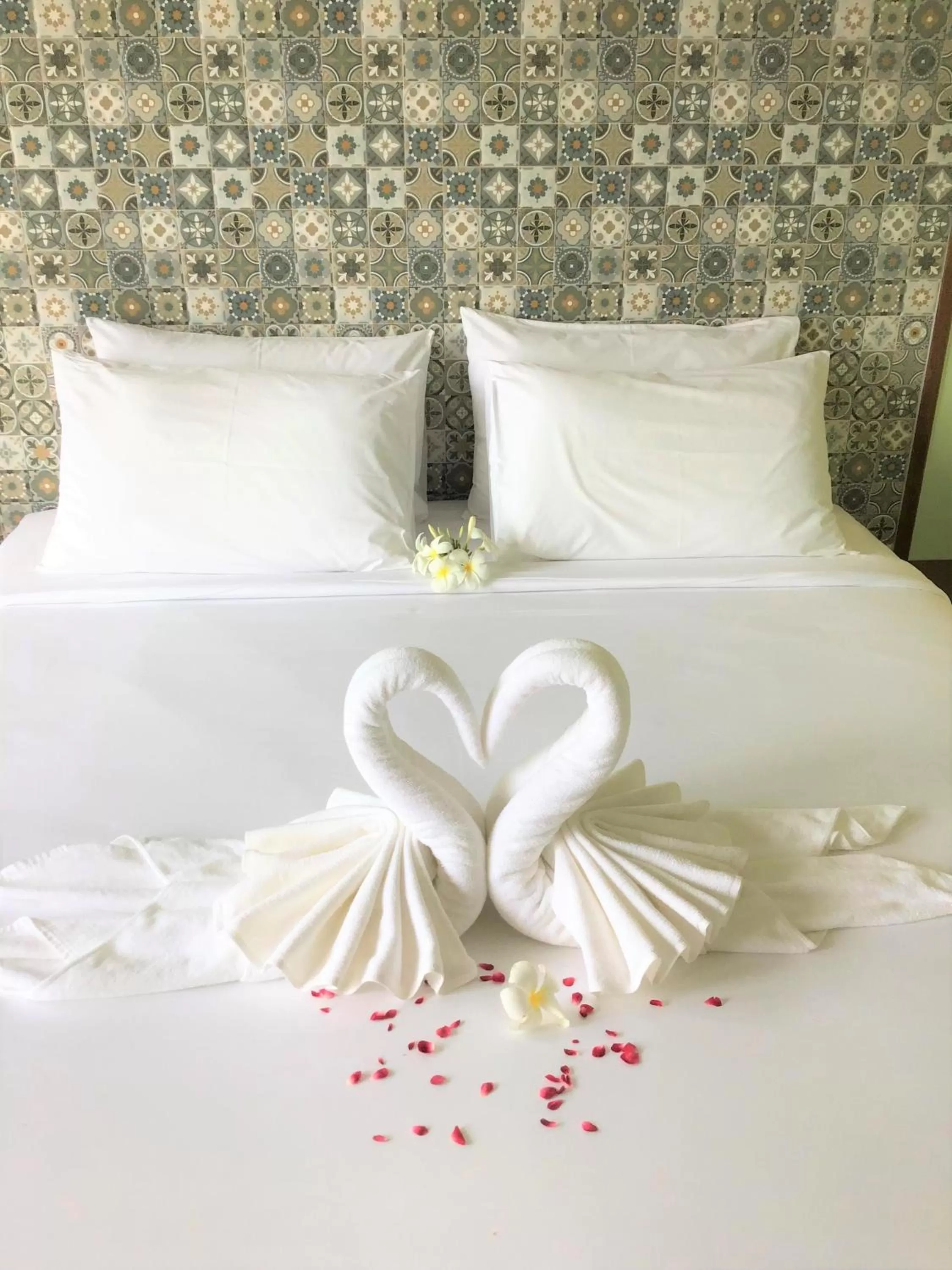 Bed in Pratum Resort