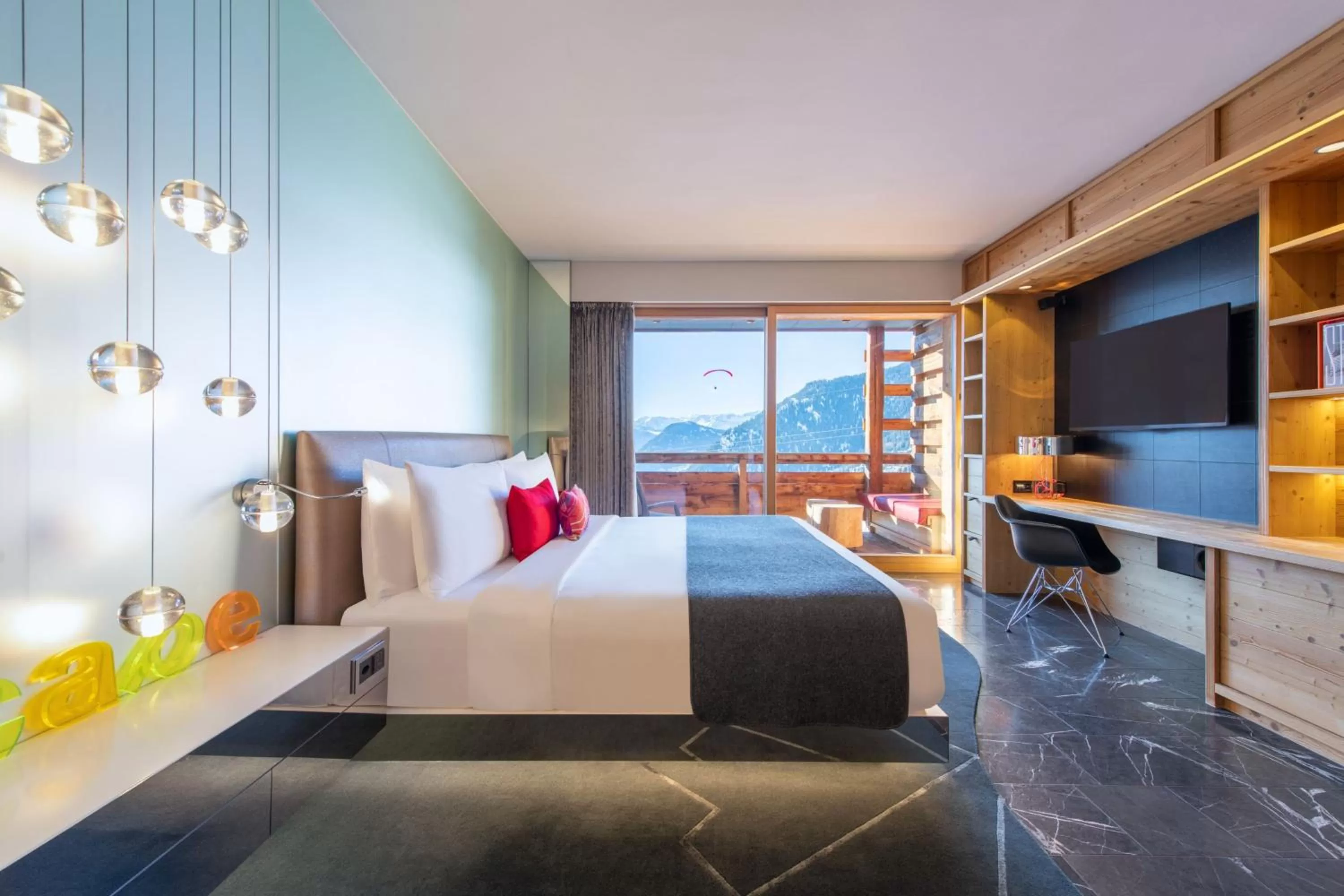 Photo of the whole room, Bed in W Verbier