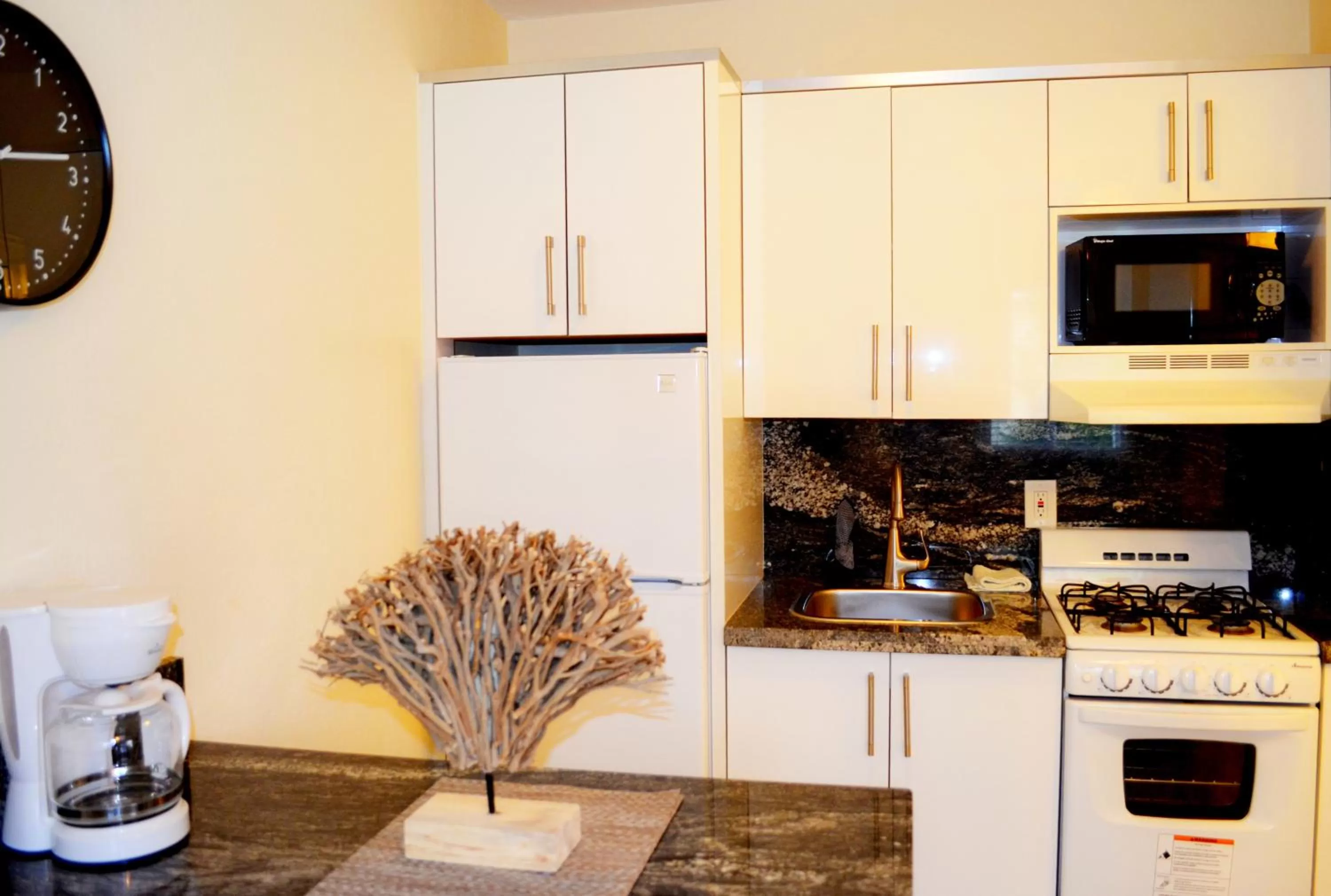 Kitchen or kitchenette in Ocean Drive Villas