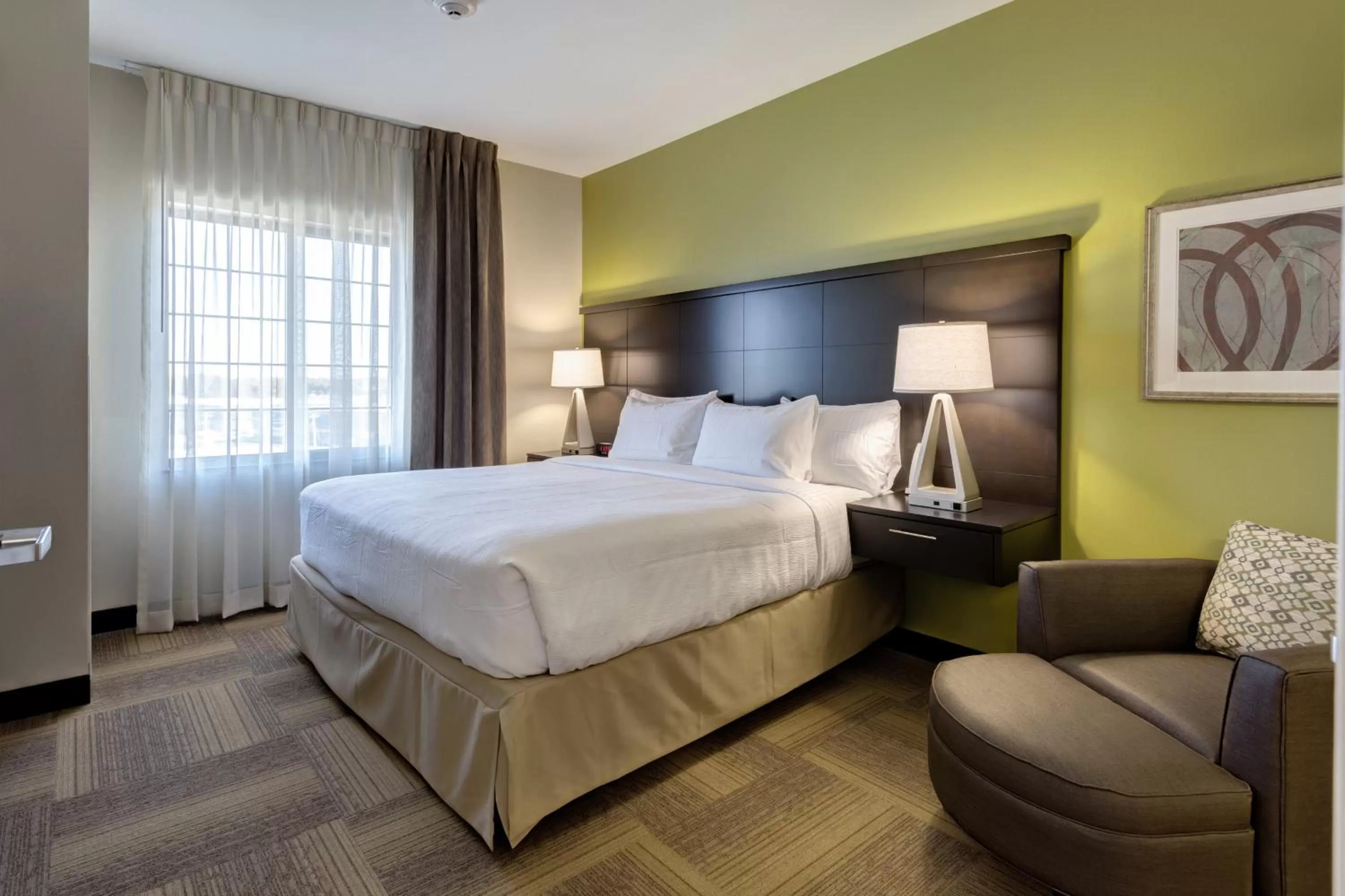 King Room - Hearing Access - Non-Smoking in Staybridge Suites St Louis - Westport, an IHG hotel