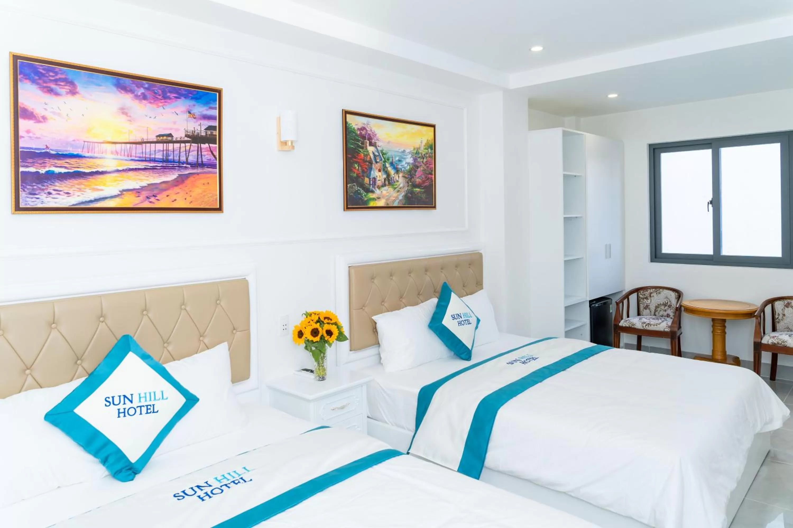 Bedroom, Bed in Sun Hill Hotel