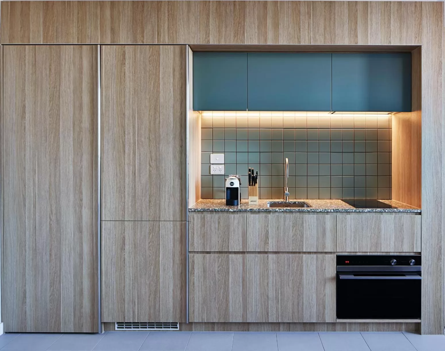 Kitchen or kitchenette in Lanbruk Richmond Hill