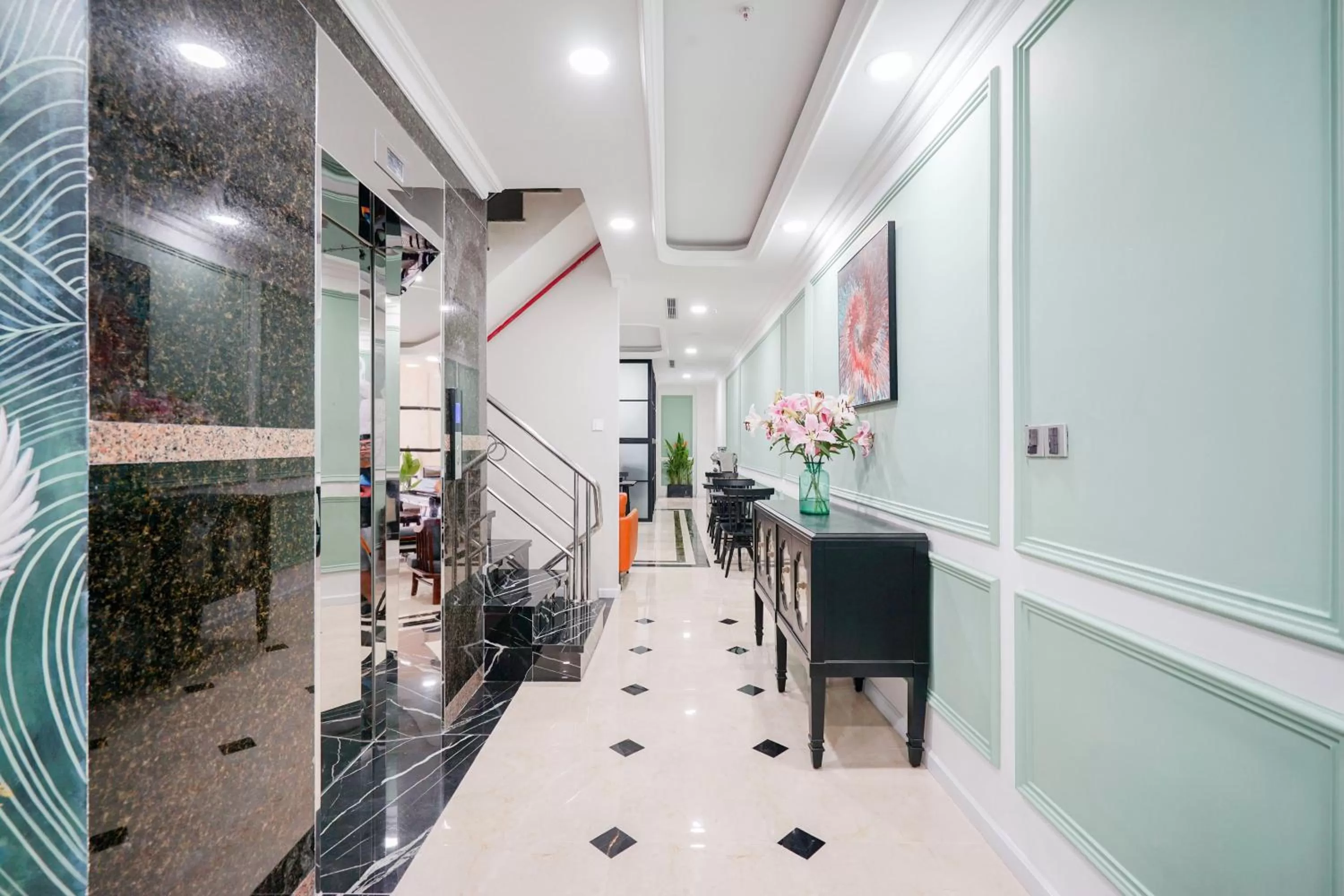 Property building in SAZI HOTEL - BÙI THỊ XUÂN