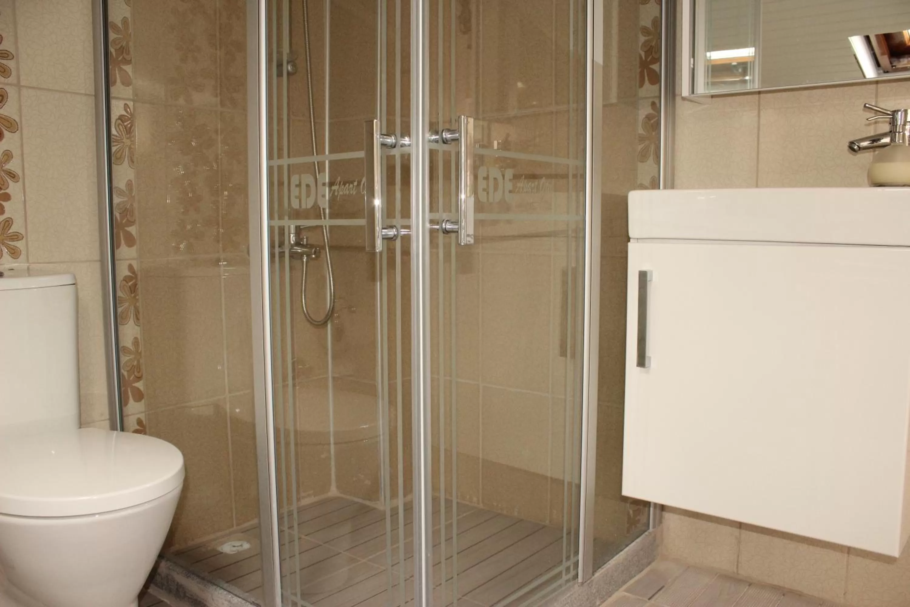 Bathroom in Ede Apart Otel