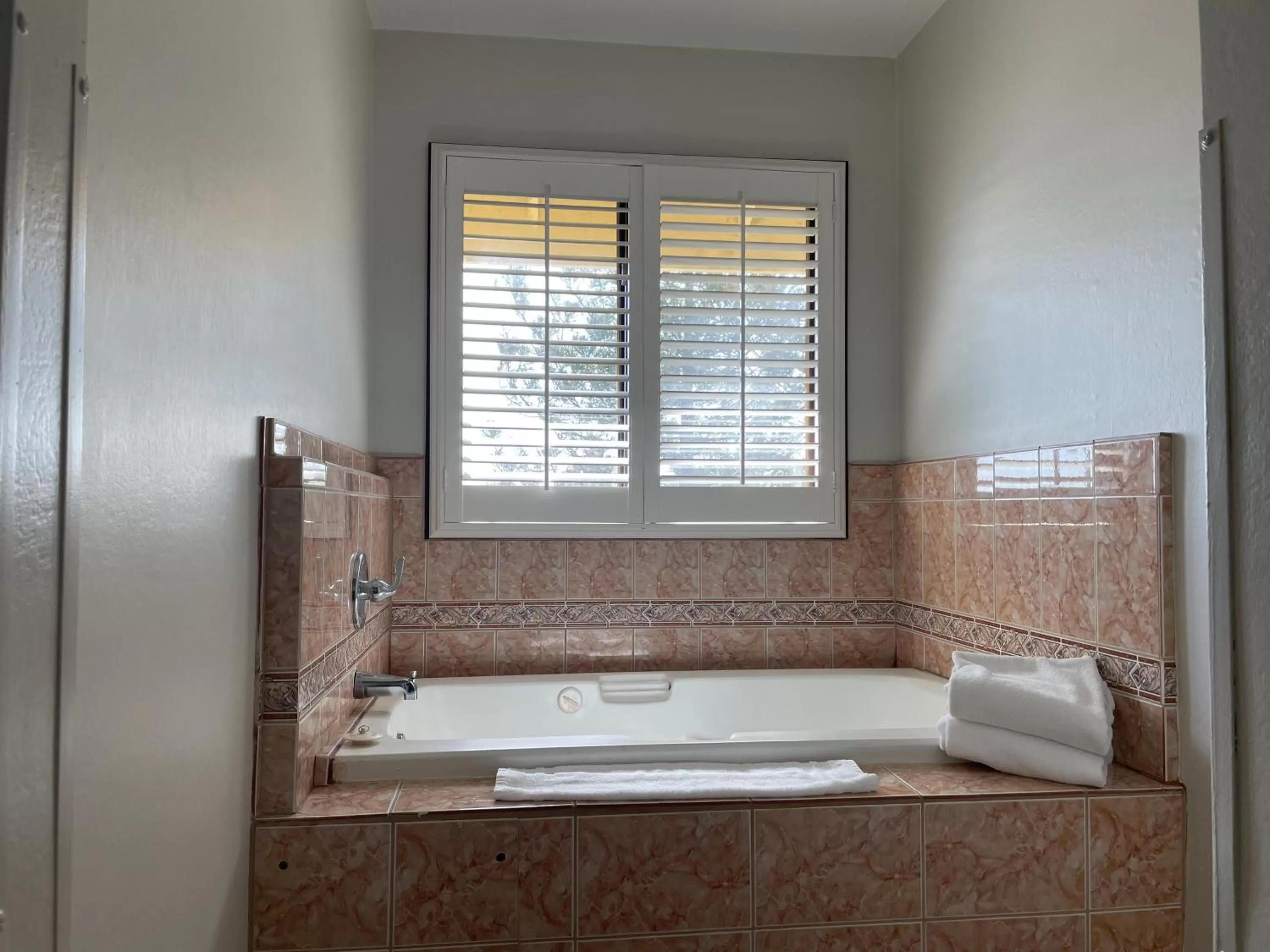 Bath in Hotel Solares