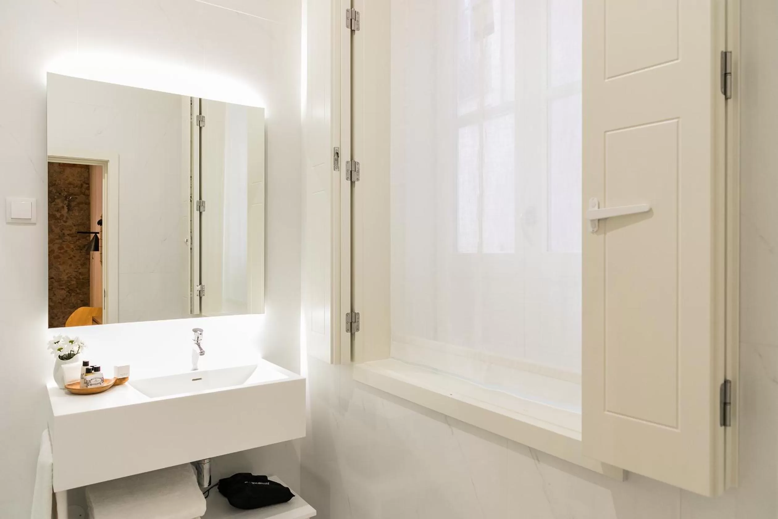 Bathroom in Porto River Infante