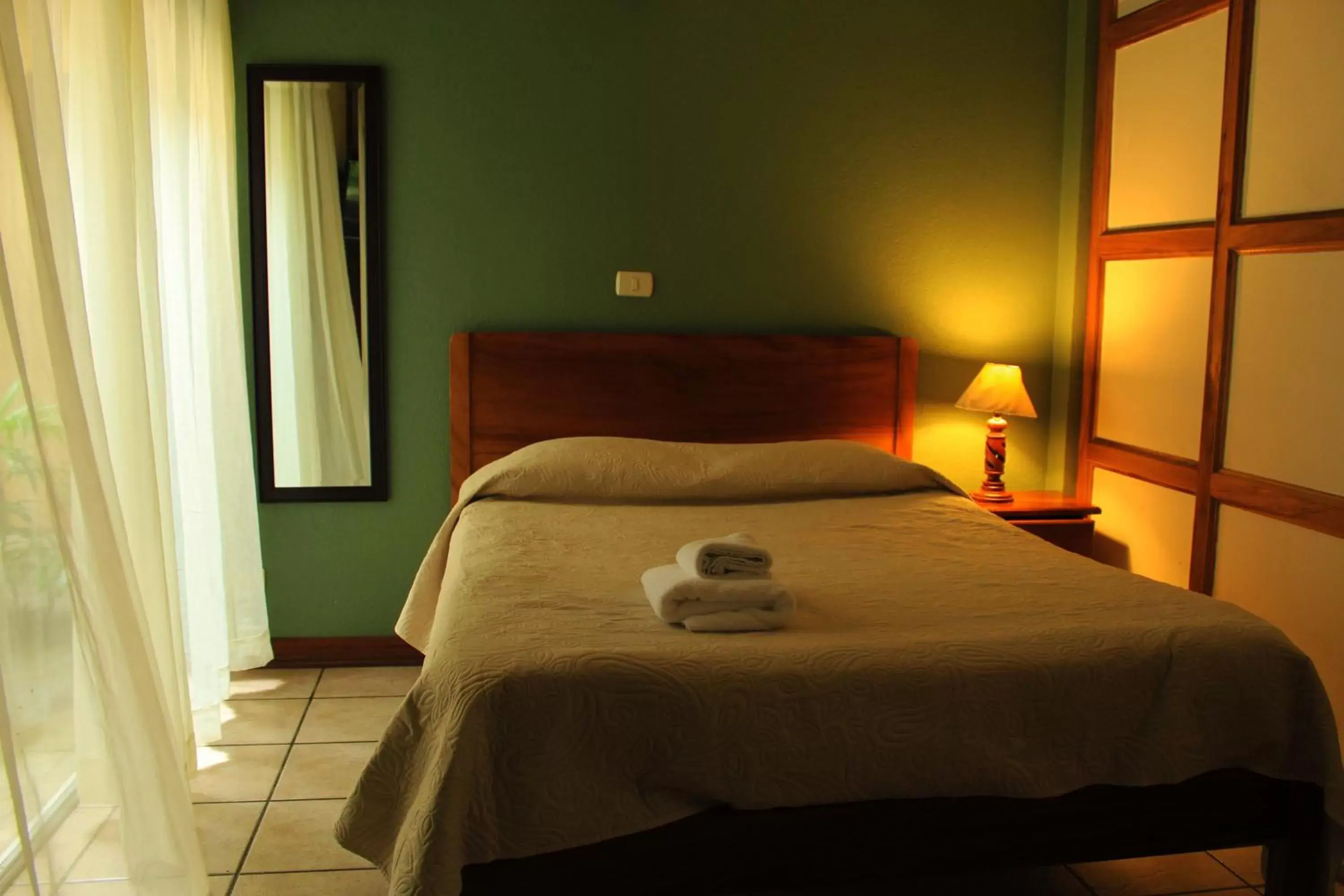 Quadruple Room in Hotel Guadalupe Quadruple Room in Hotel Guadalupe