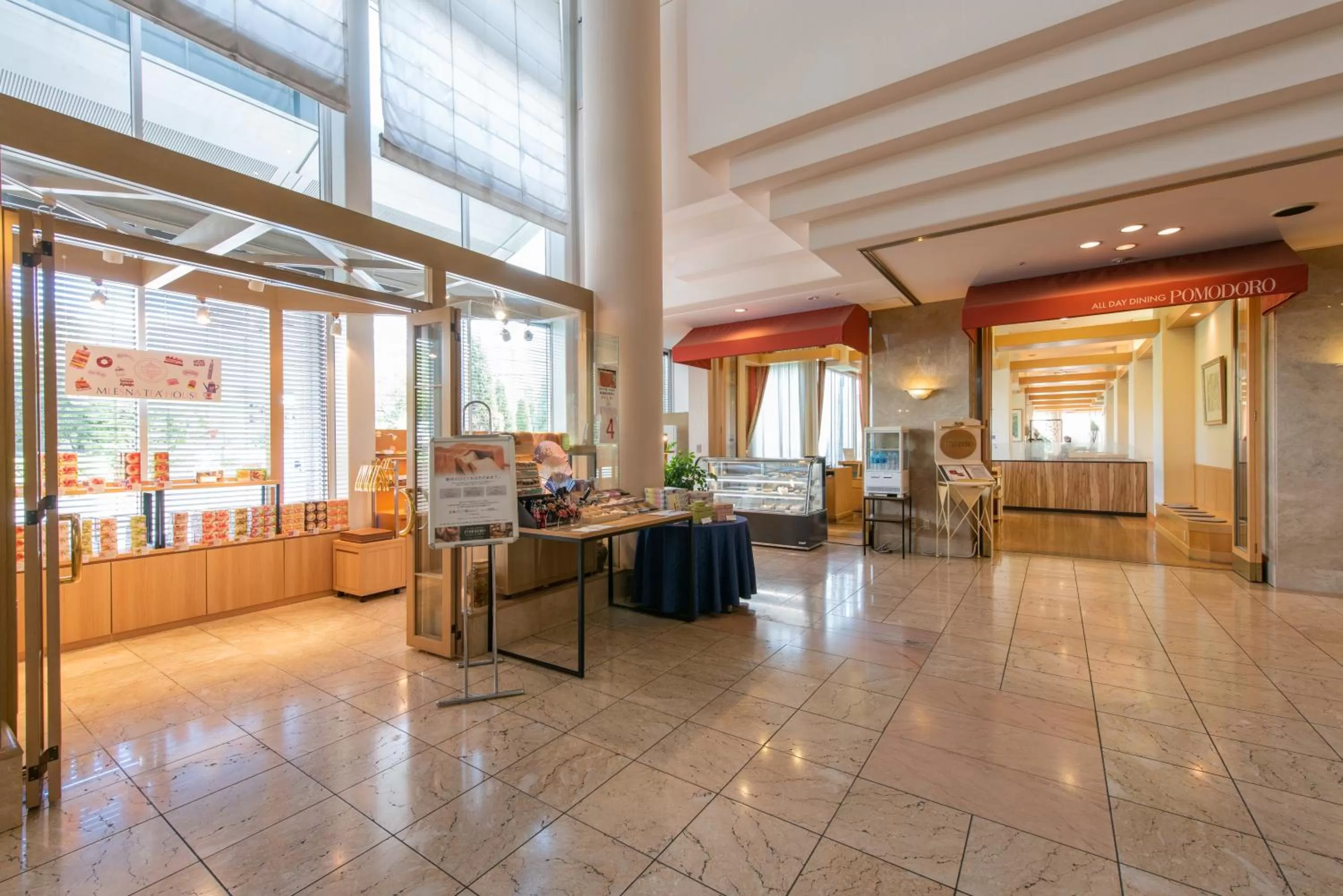 Restaurant/places to eat in Hotel Hewitt Koshien