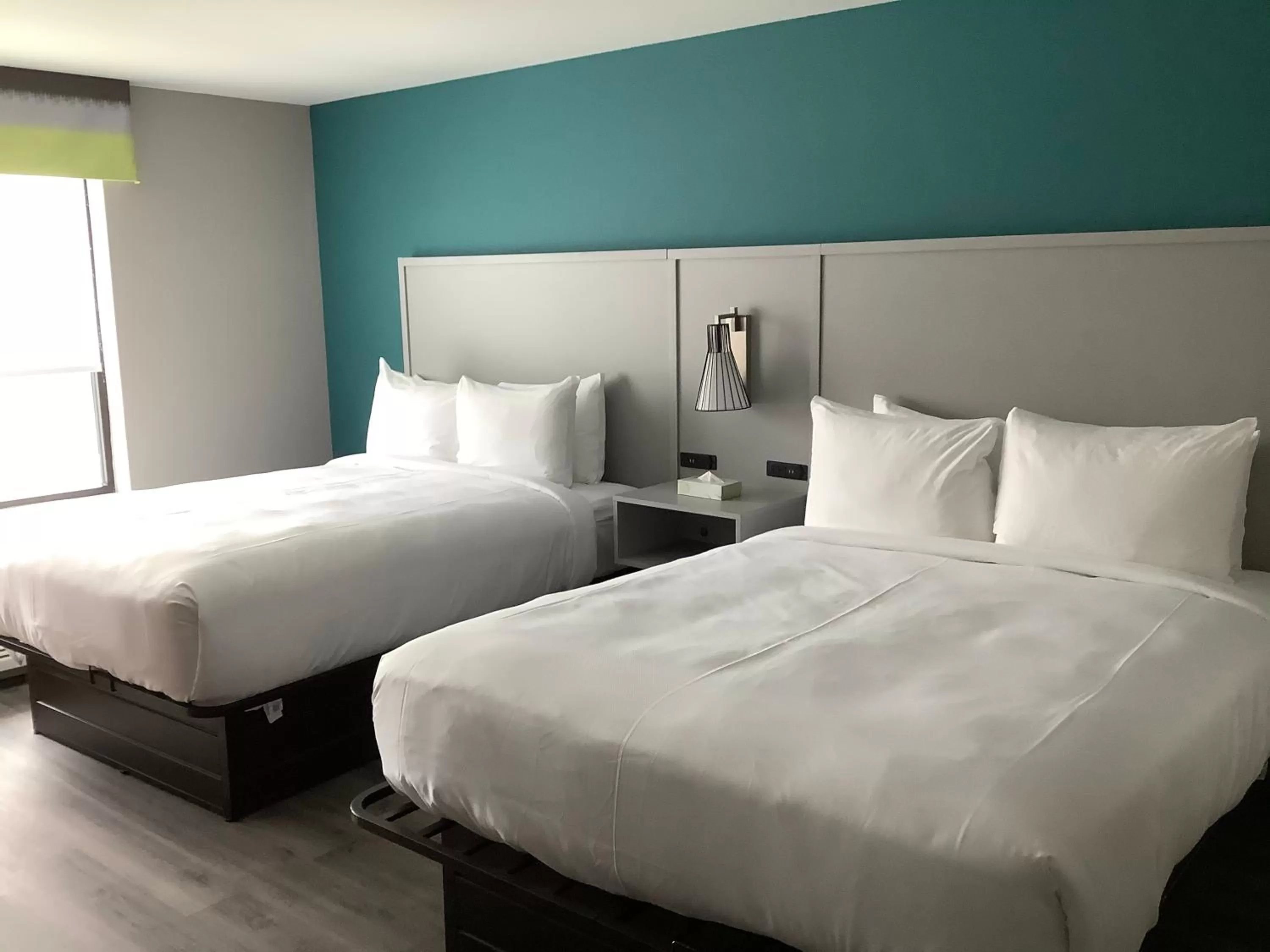 Bed in Comfort Suites Colorado Springs East - Medical Center Area