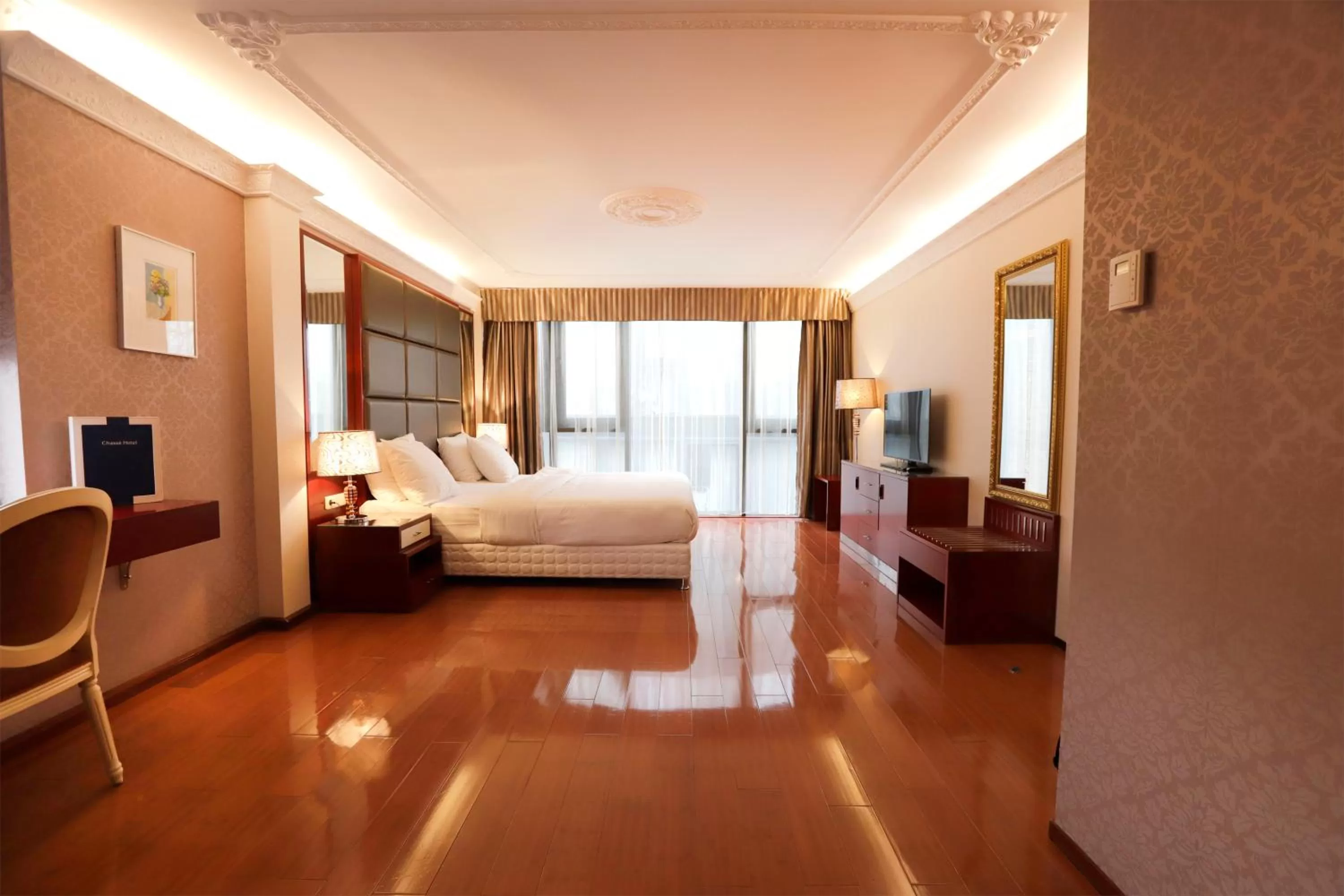 Photo of the whole room, Bed in Chasse Boutique Hotel