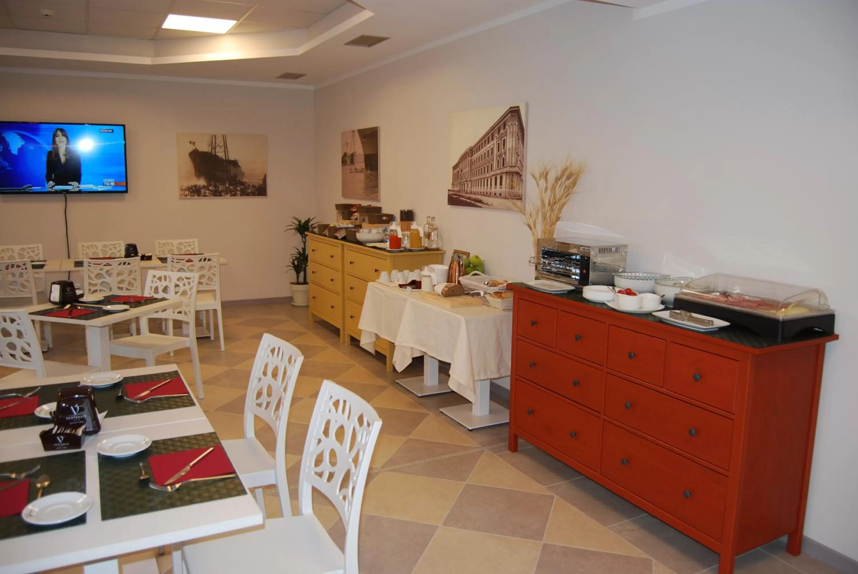 Italian breakfast in Nuovo Albergo Operai