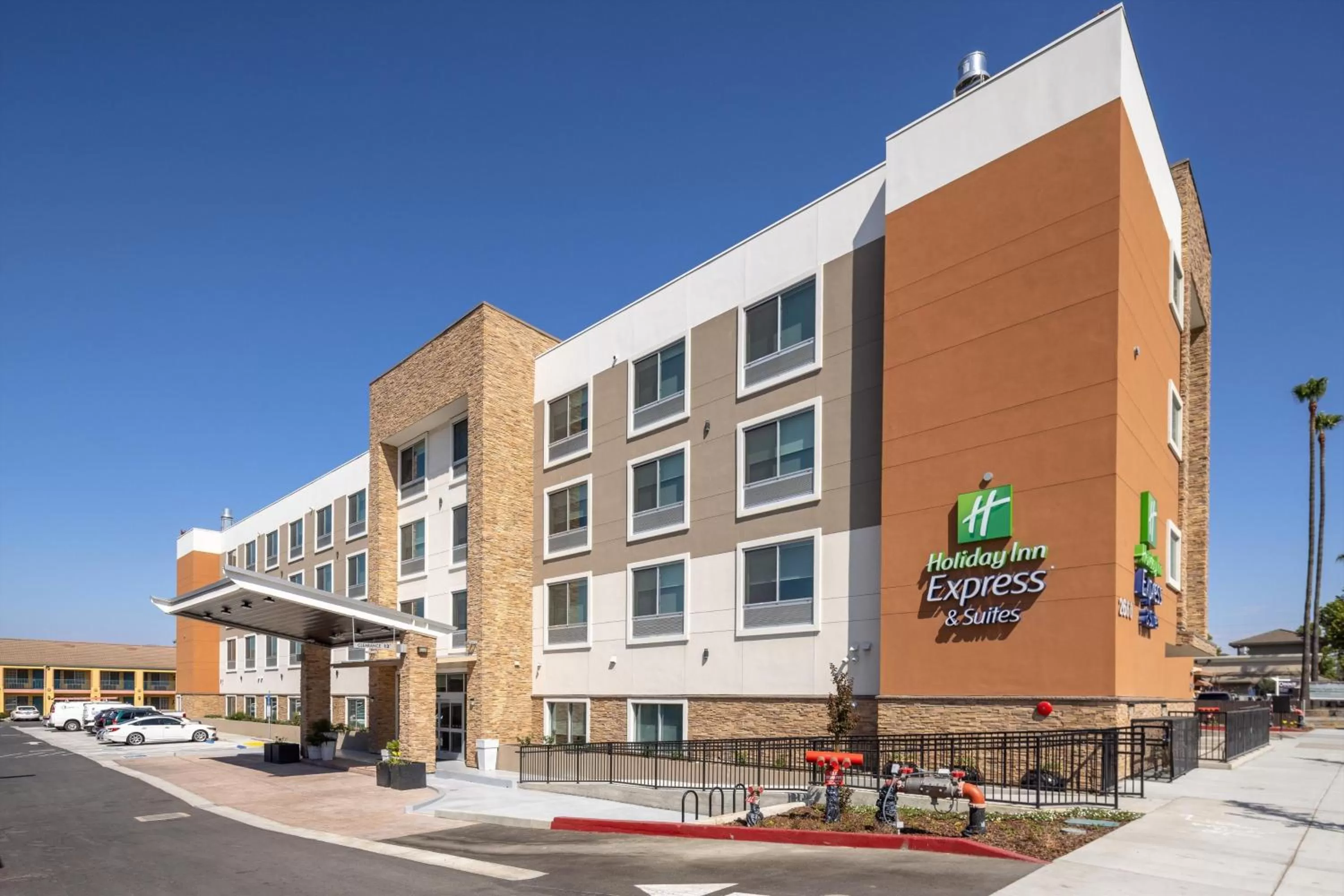 Property building in Holiday Inn Express & Suites - San Jose Silicon Valley by IHG