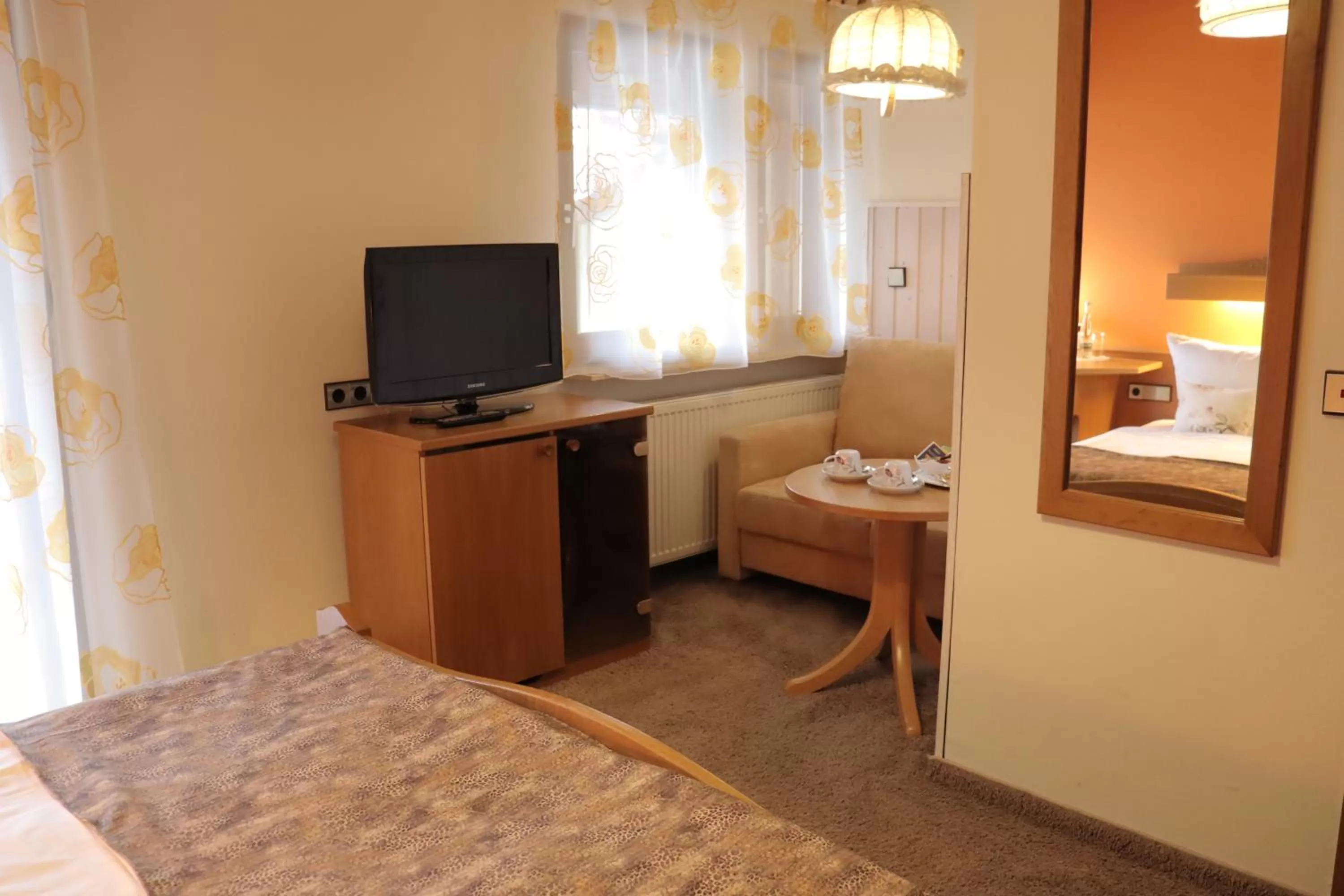 Seating area, TV/Entertainment Center in Haus Hubertus