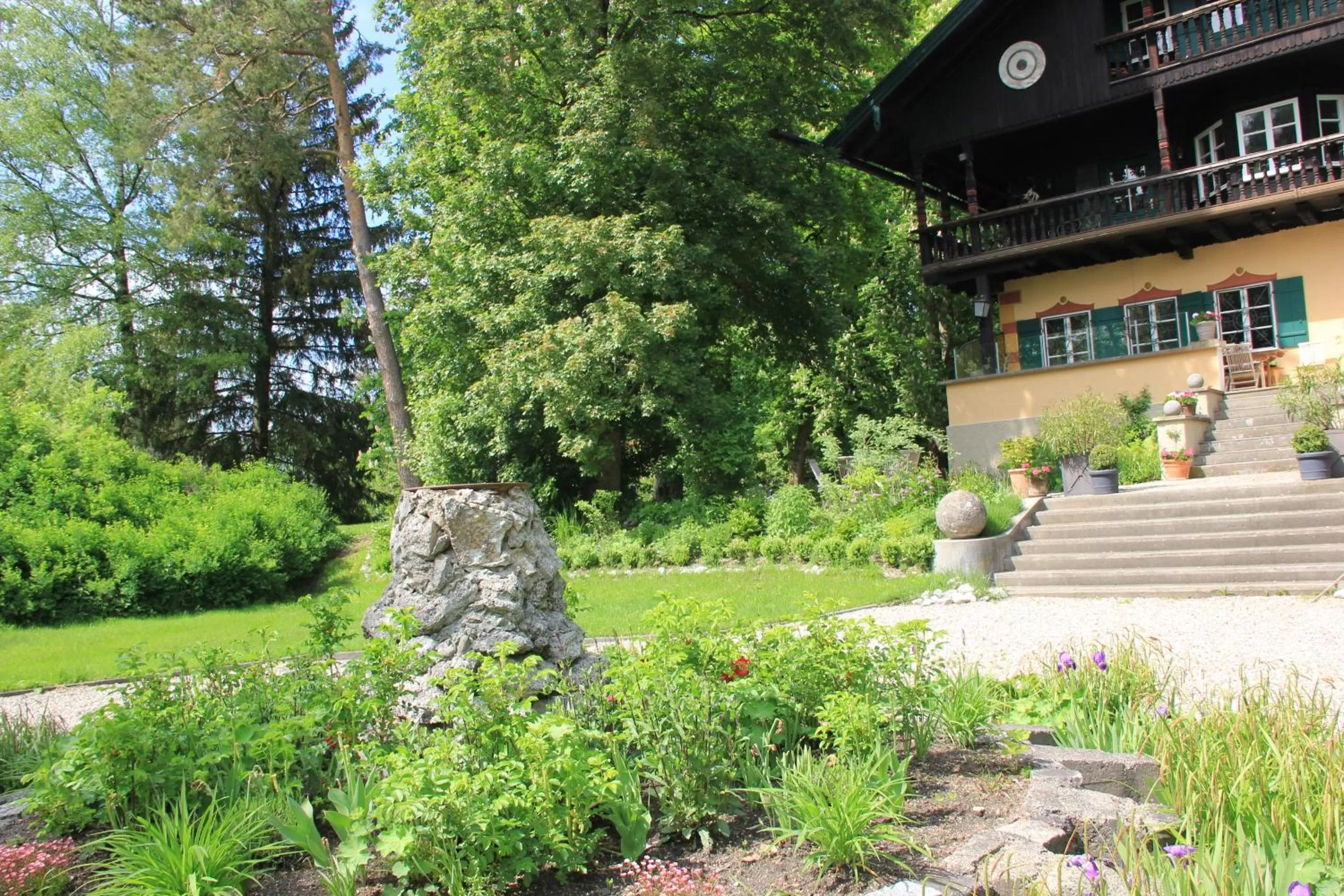 Property building in Villa Zollhaus Bed & Breakfast