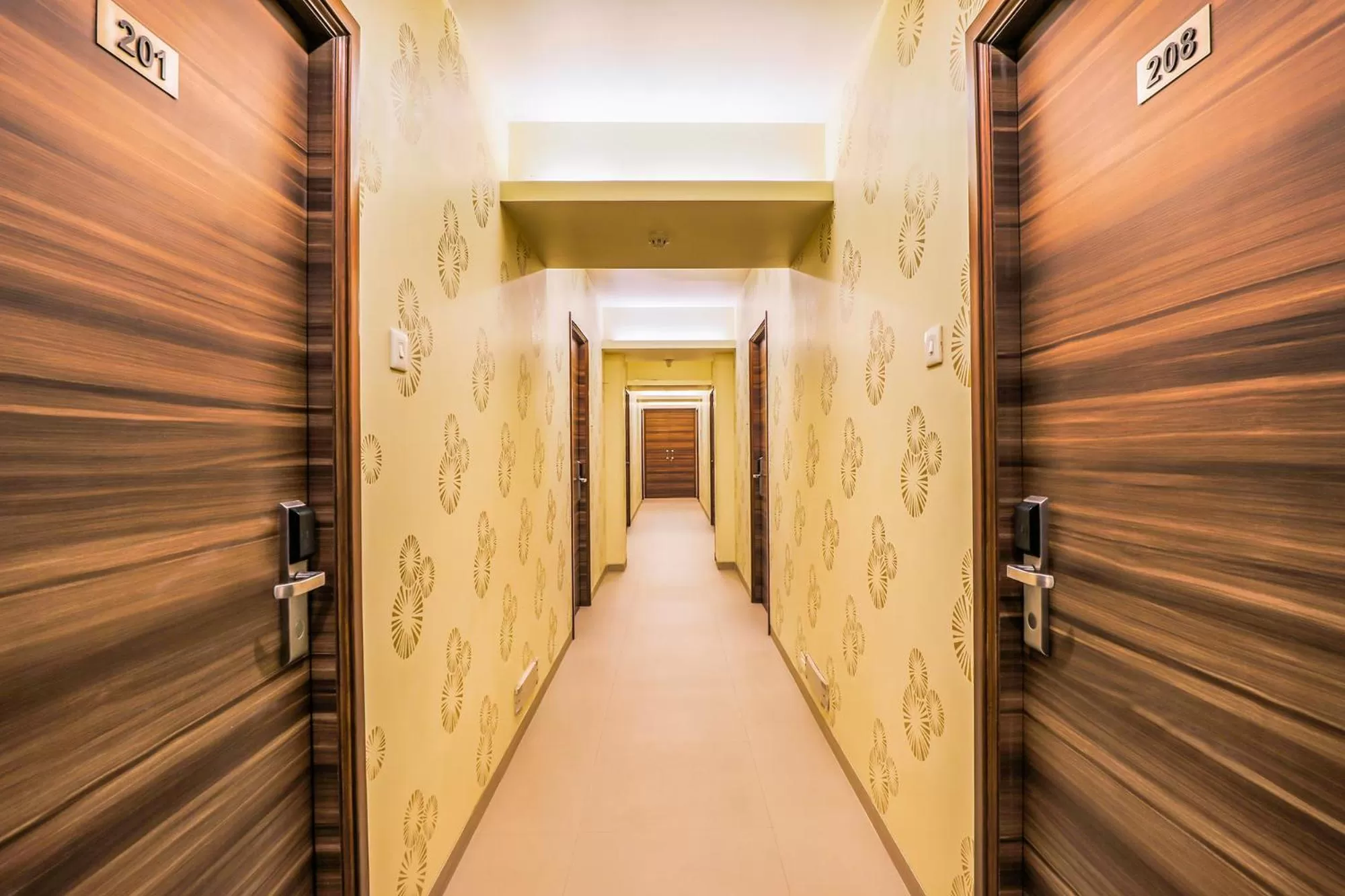 Lobby or reception in FabHotel Landmark Guestline Vashi