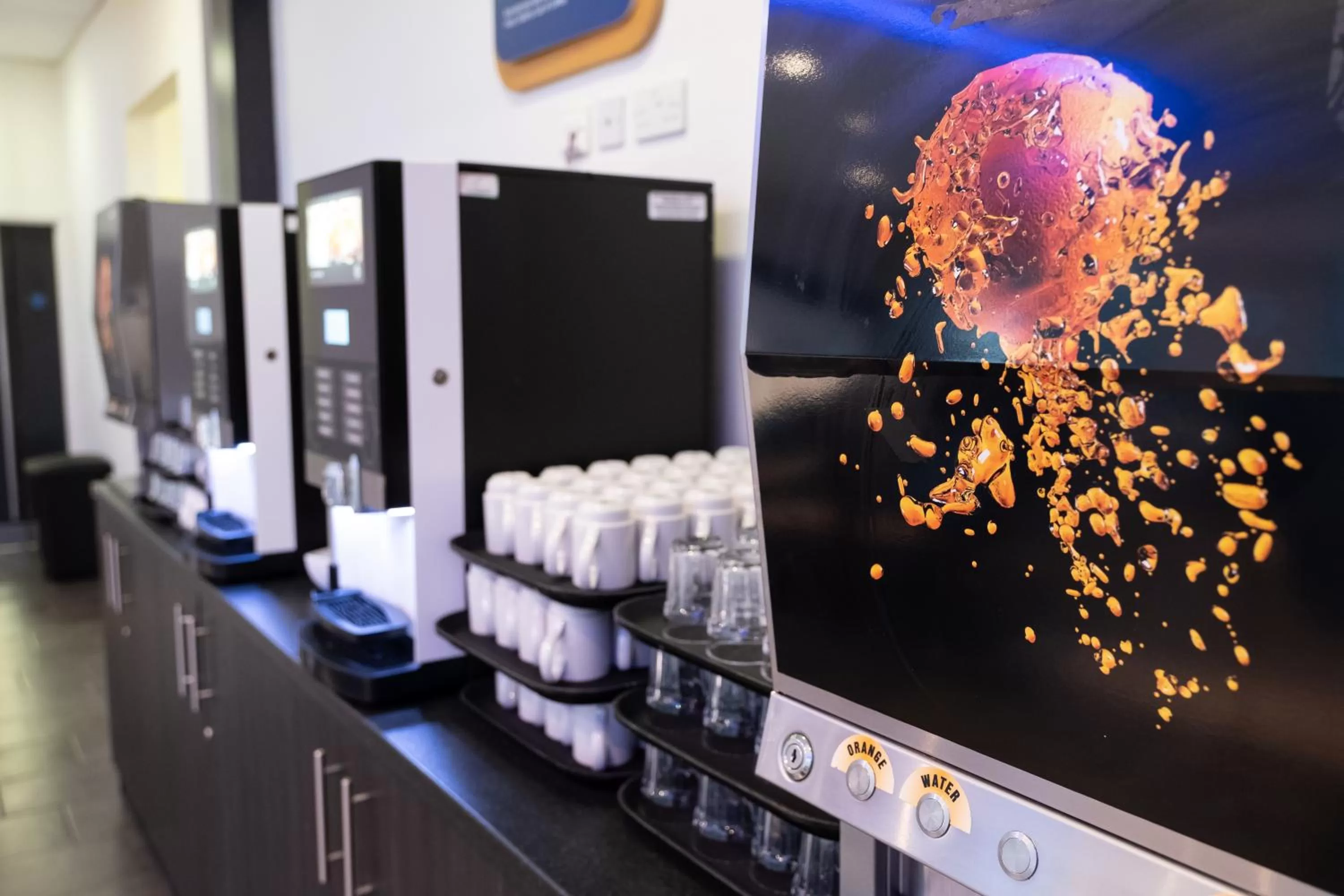 Coffee/tea facilities in Holiday Inn Express Manchester City Centre Arena by IHG