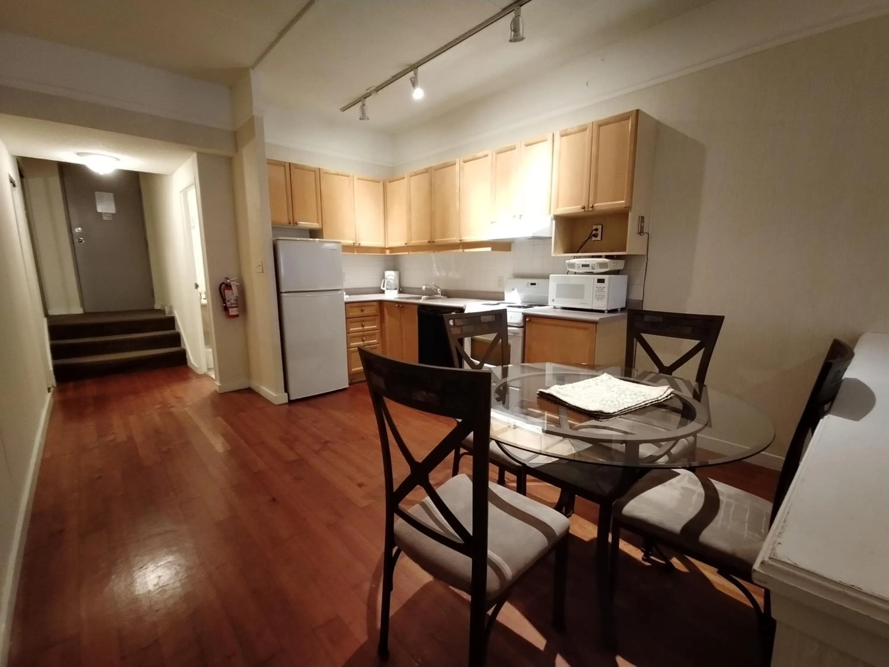 Kitchen or kitchenette in Royal Harbour Resort