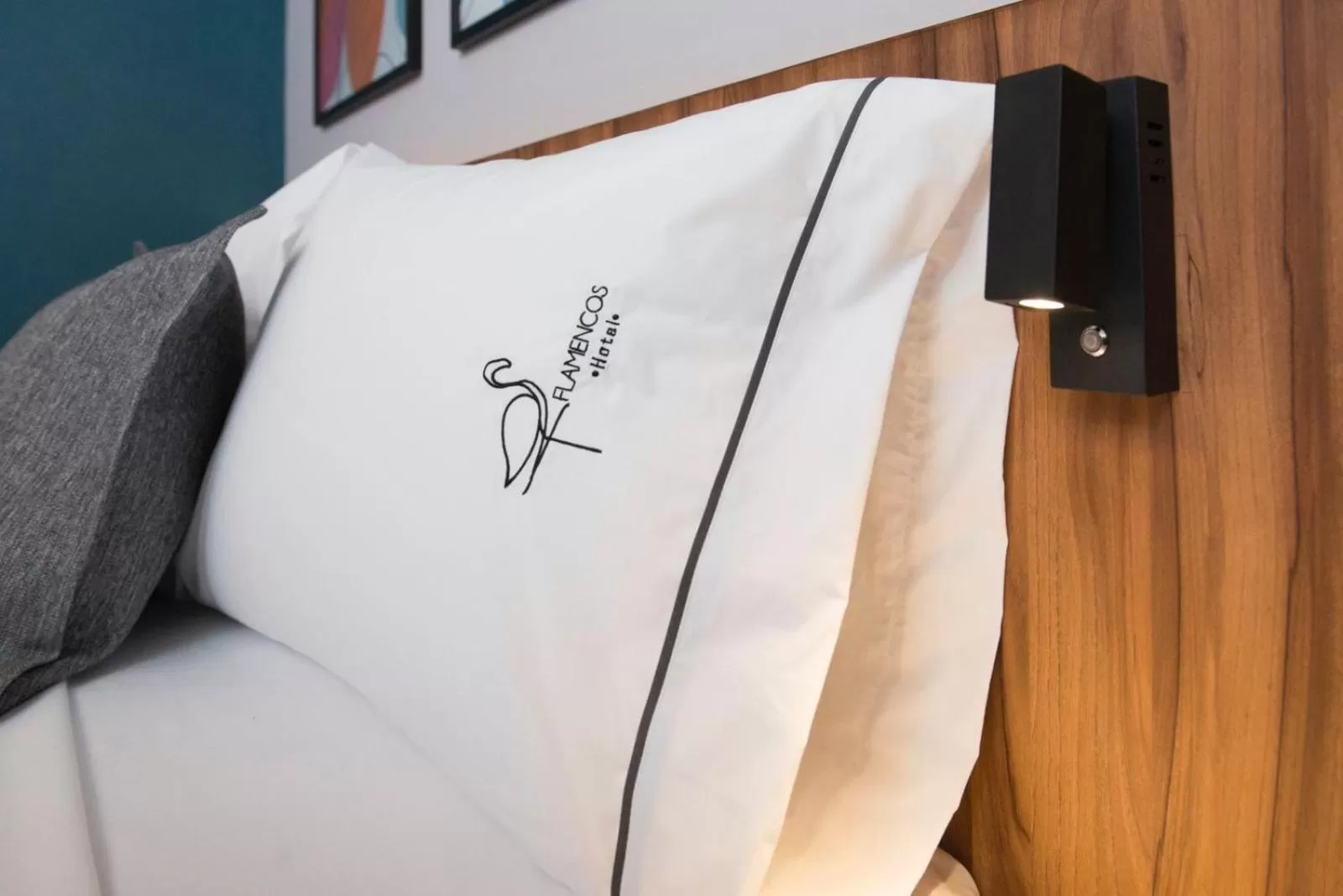 Logo/Certificate/Sign in Hotel Flamencos Centro Histórico