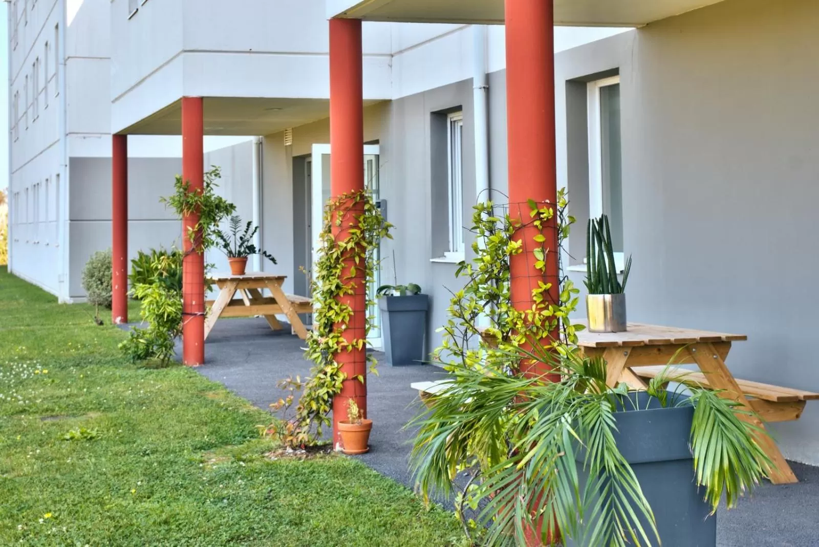 Patio in Adonis Hotel Bayonne