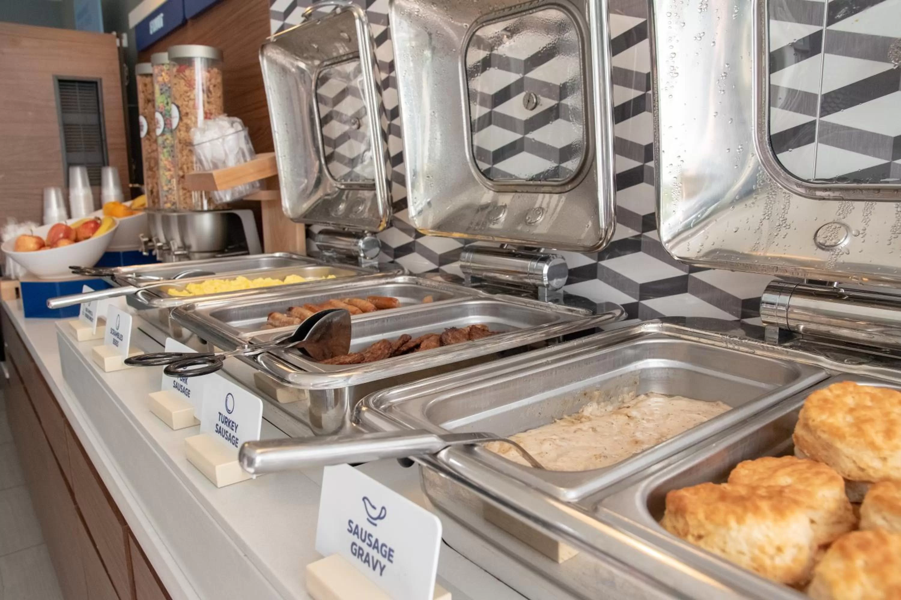 Breakfast in Holiday Inn Express Hotel and Suites Natchitoches by IHG