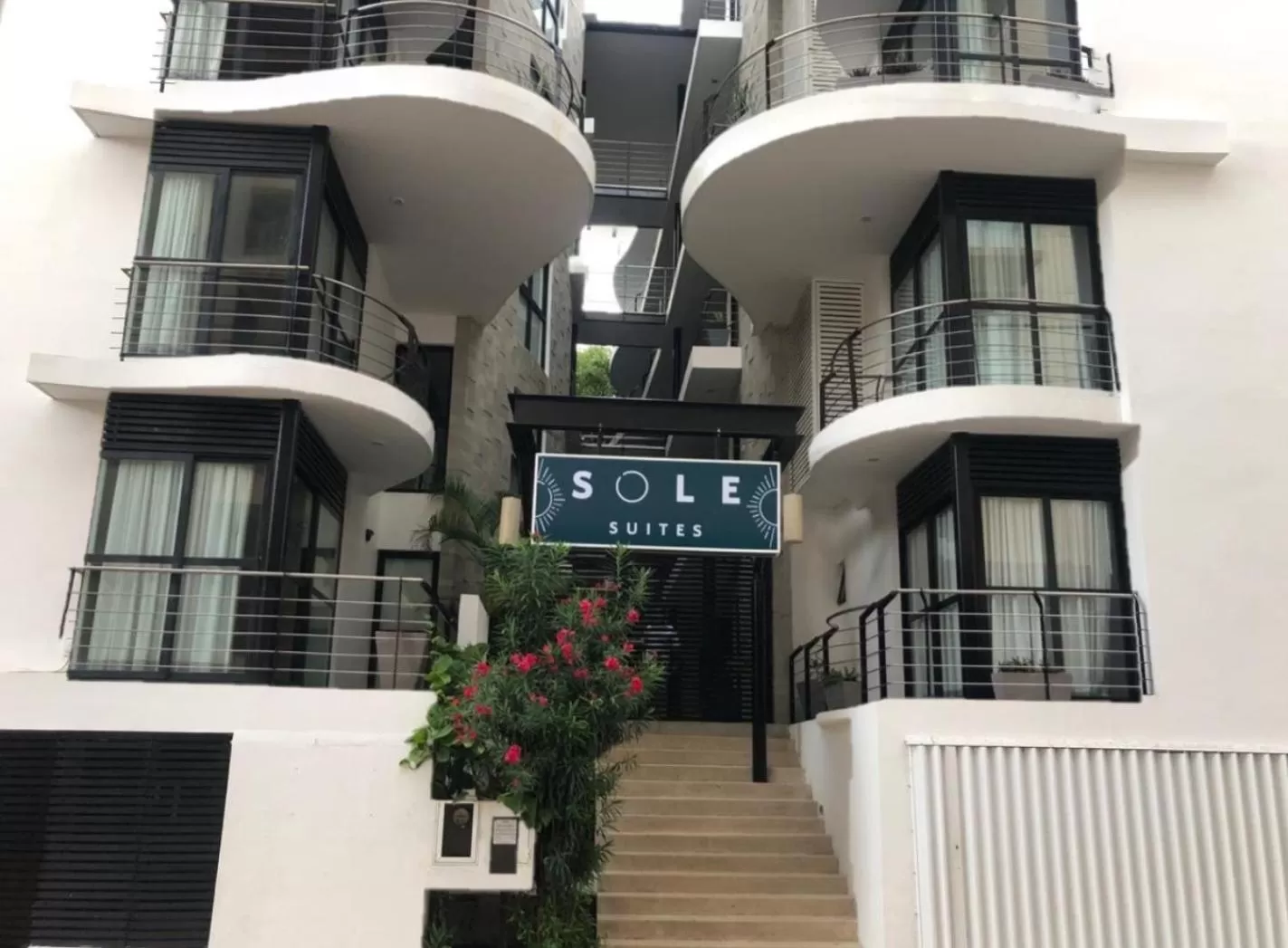 Facade/entrance in Sole Suites Apartments Playa del Carmen