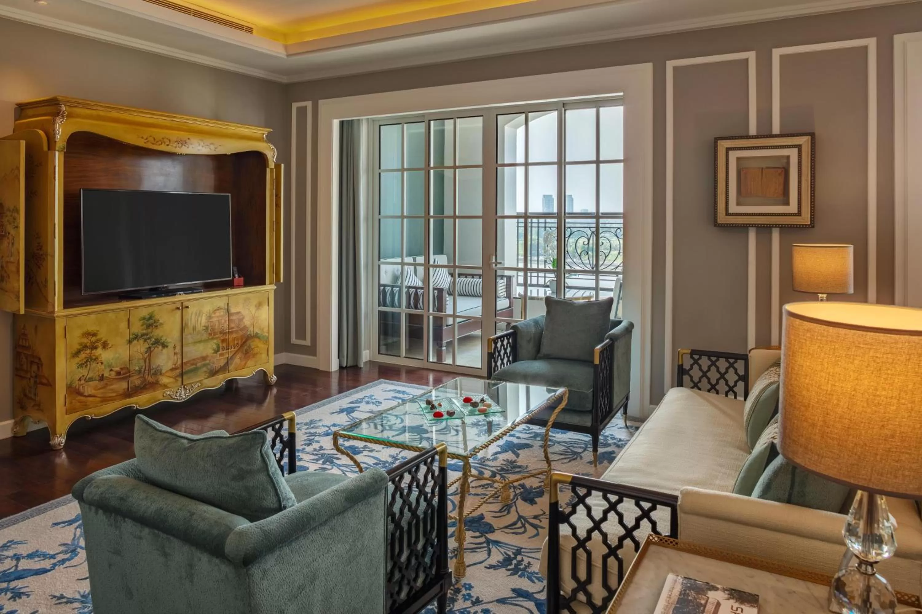 TV and multimedia in Mia Saigon – Luxury Boutique Hotel