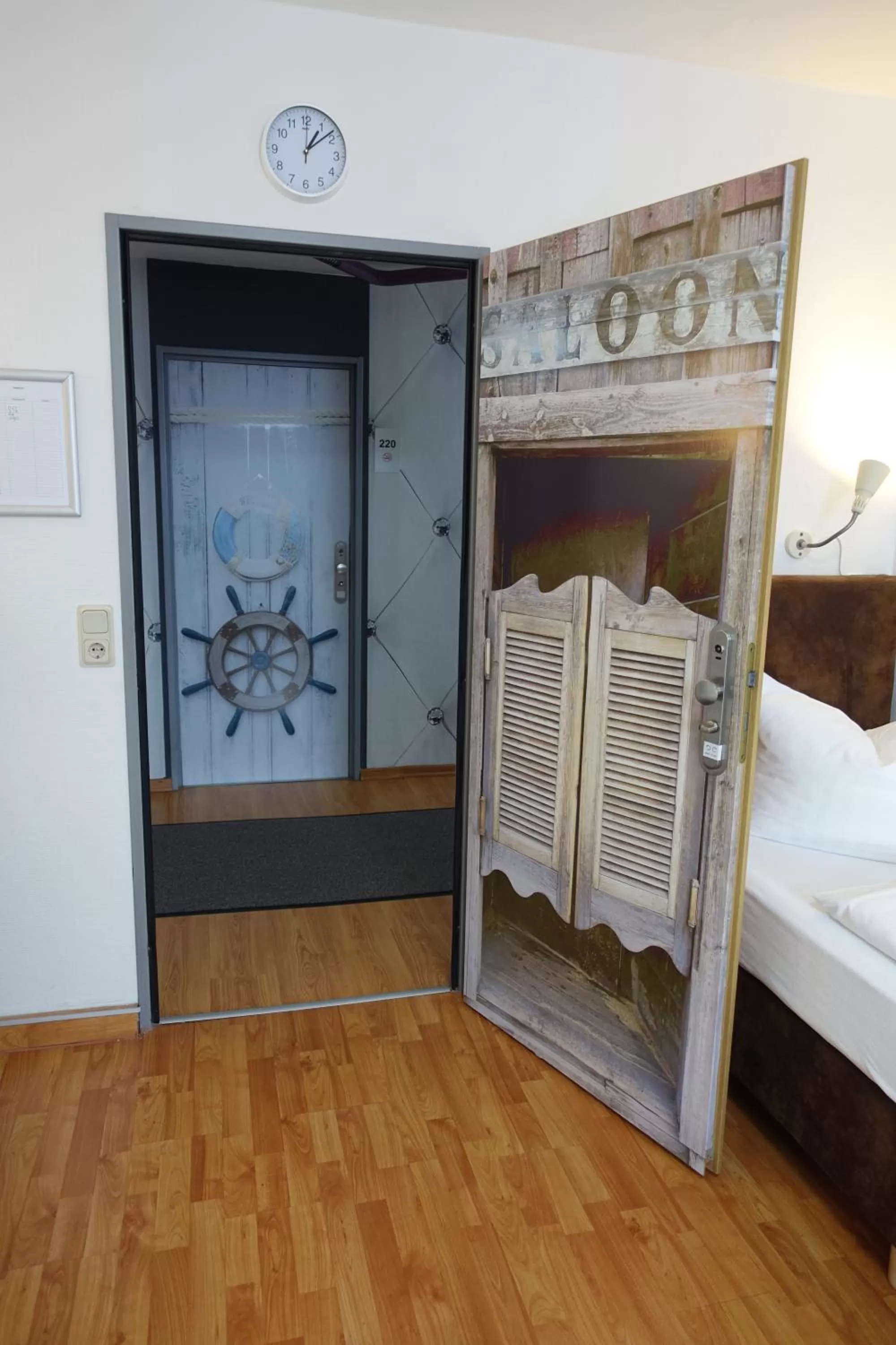 Photo of the whole room, Bed in Stern Hotel