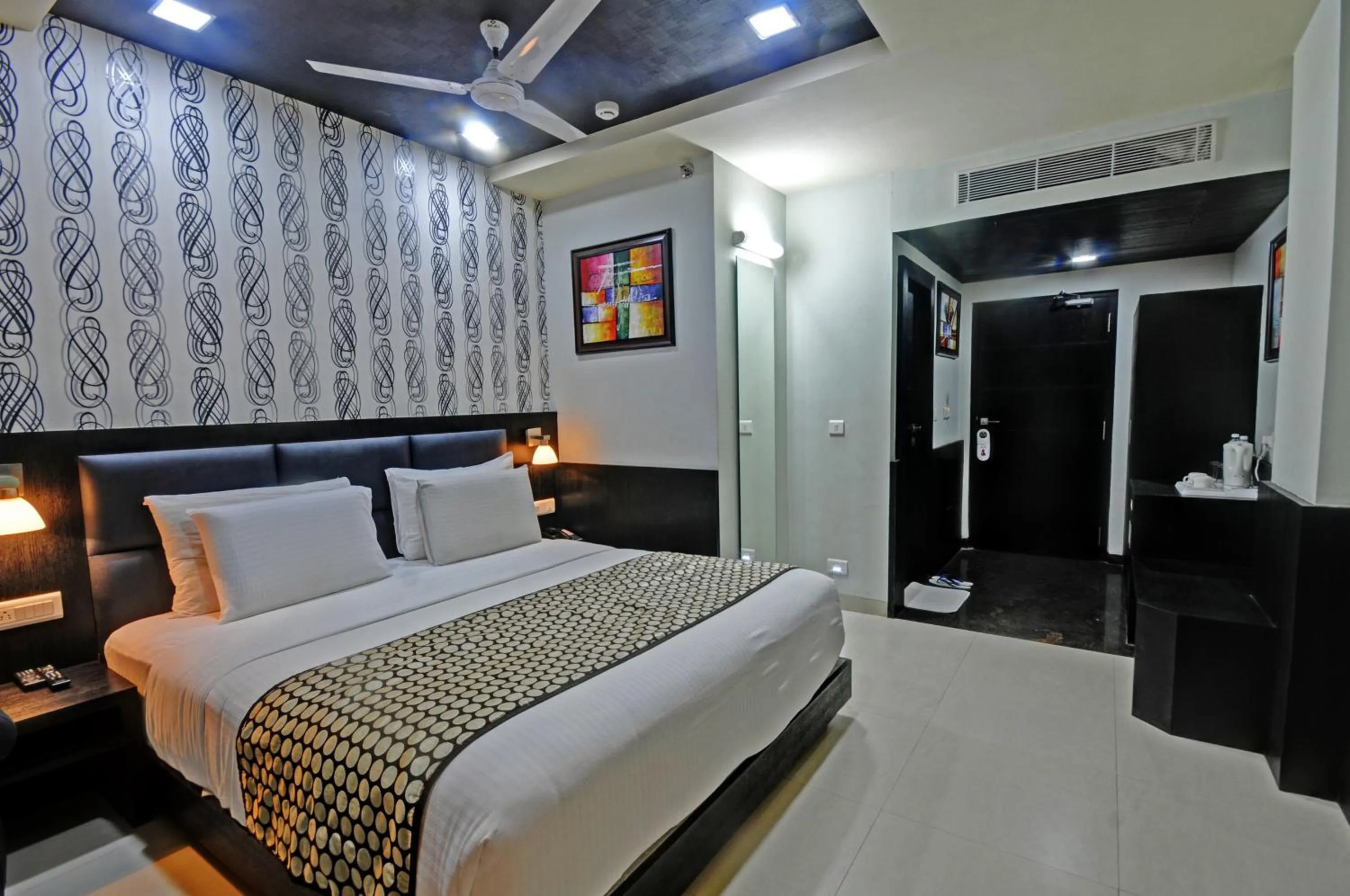 Photo of the whole room, Bed in Pride Ananya Resorts