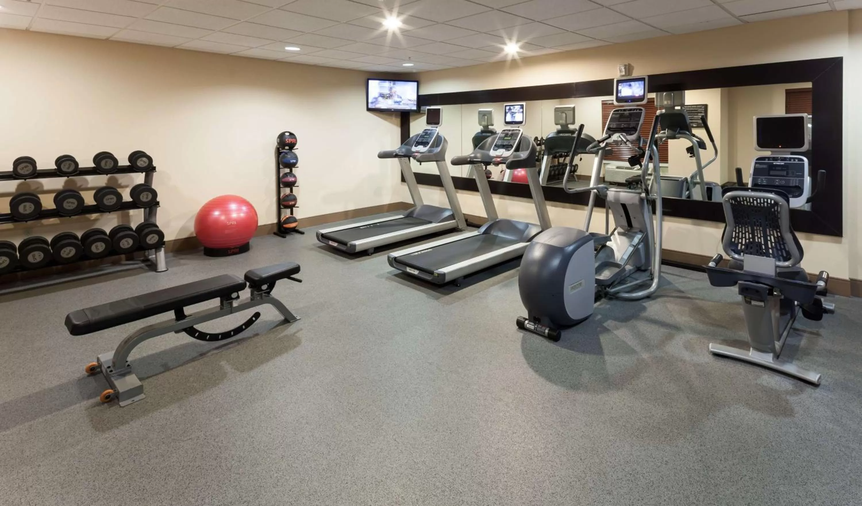 Fitness centre/facilities in Homewood Suites by Hilton Agoura Hills