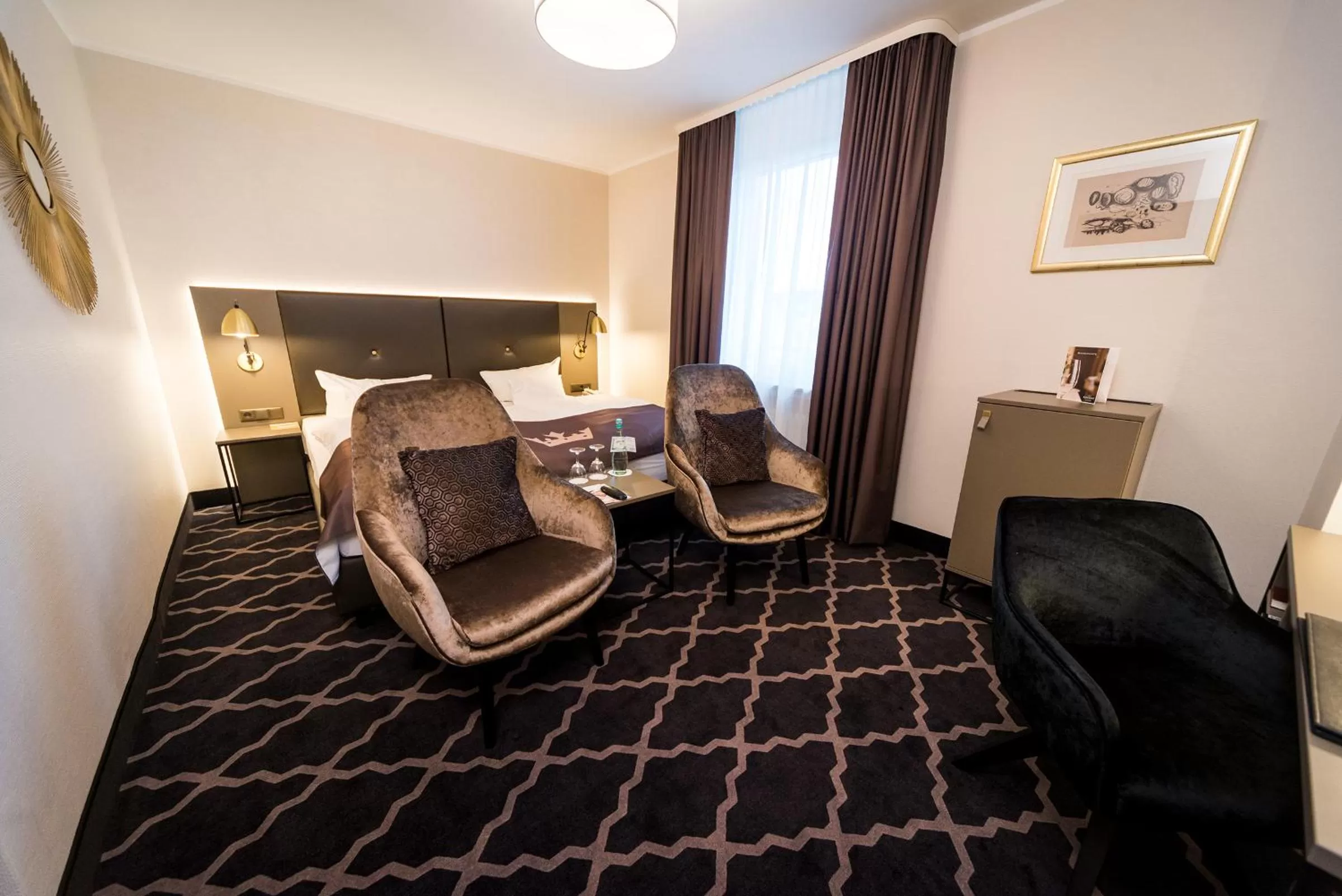 Photo of the whole room, Bed in Hotel Kaiserhof