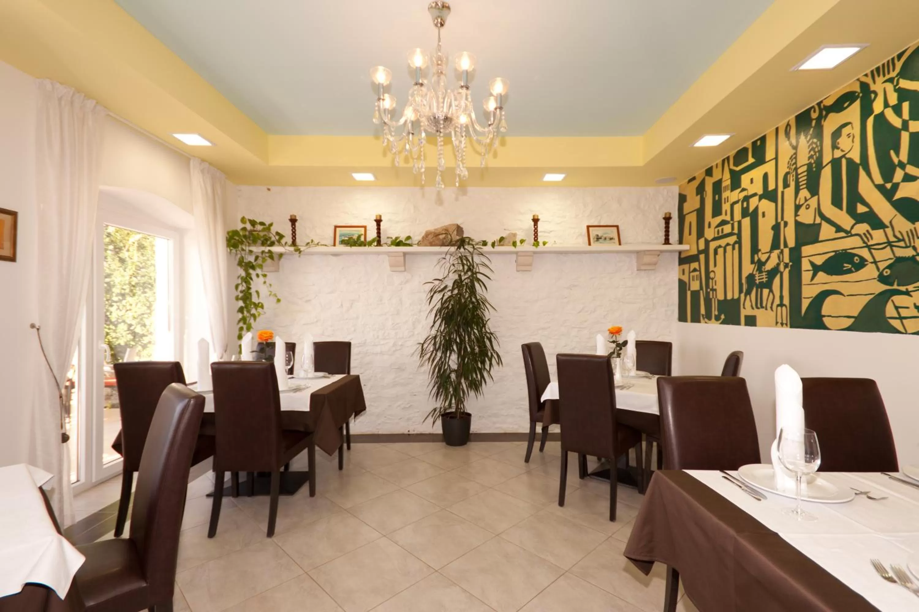 Restaurant/places to eat in Hotel Zlatna Vala