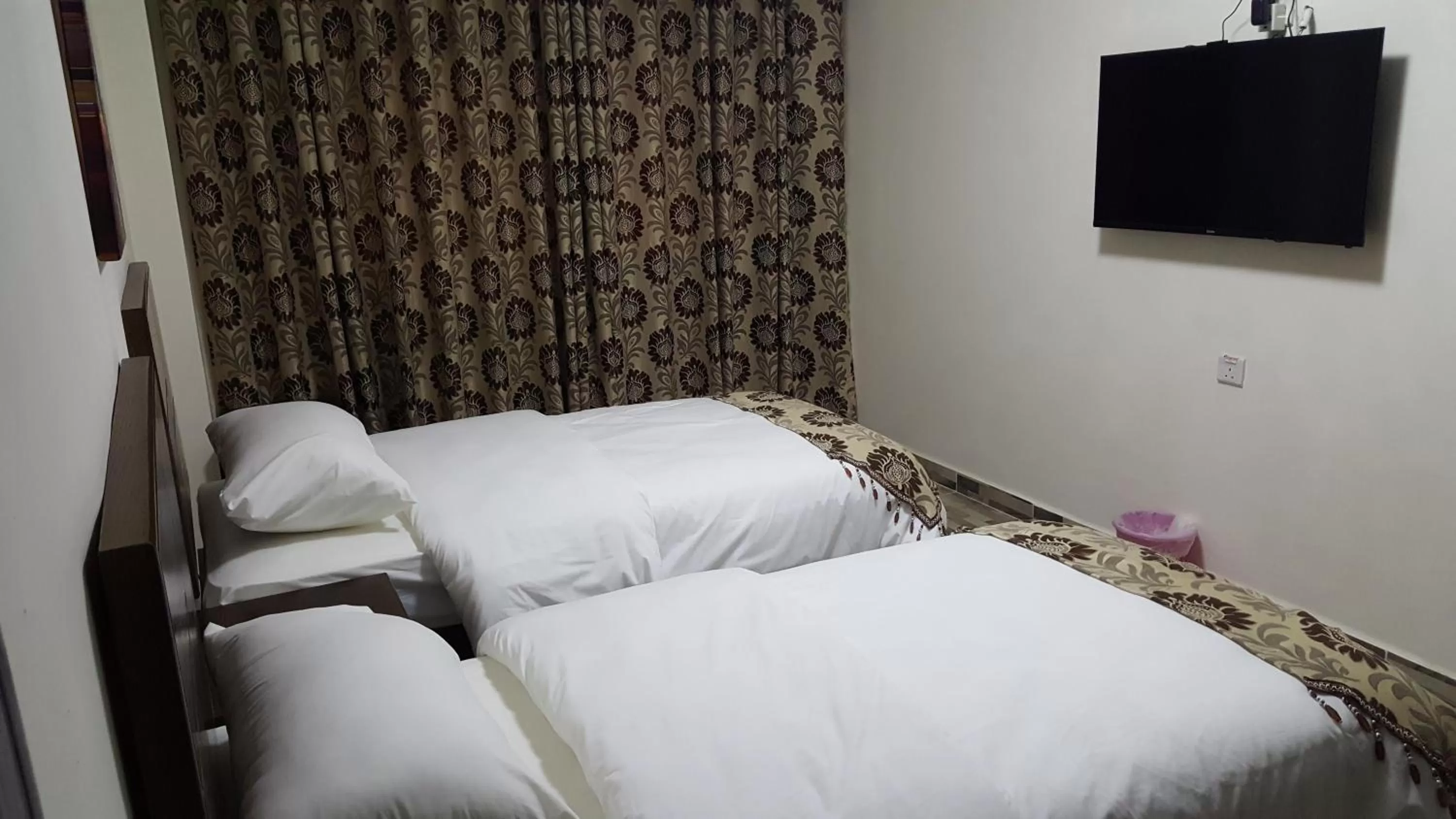 Bed in Darak hotel