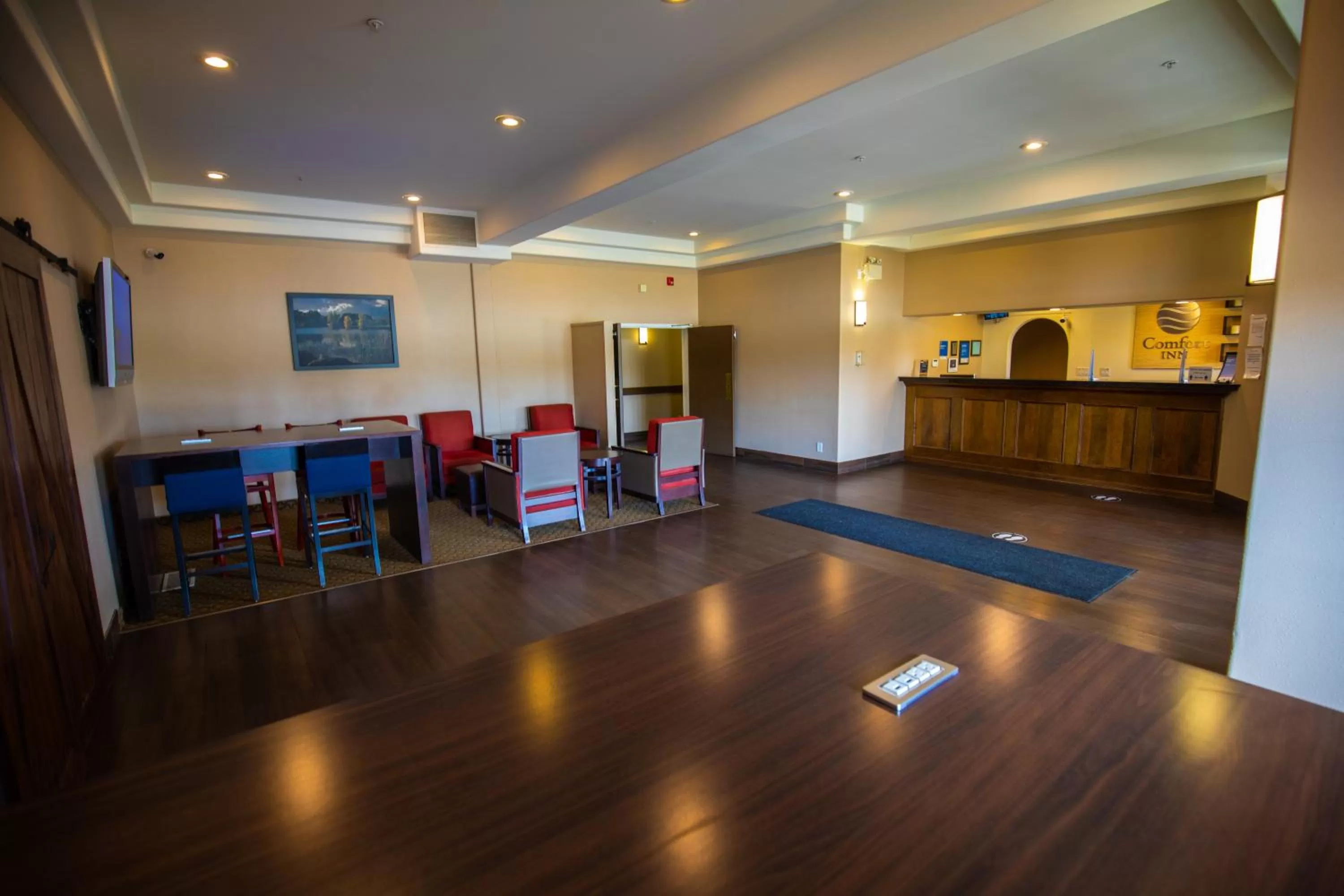 TV and multimedia in Comfort Inn